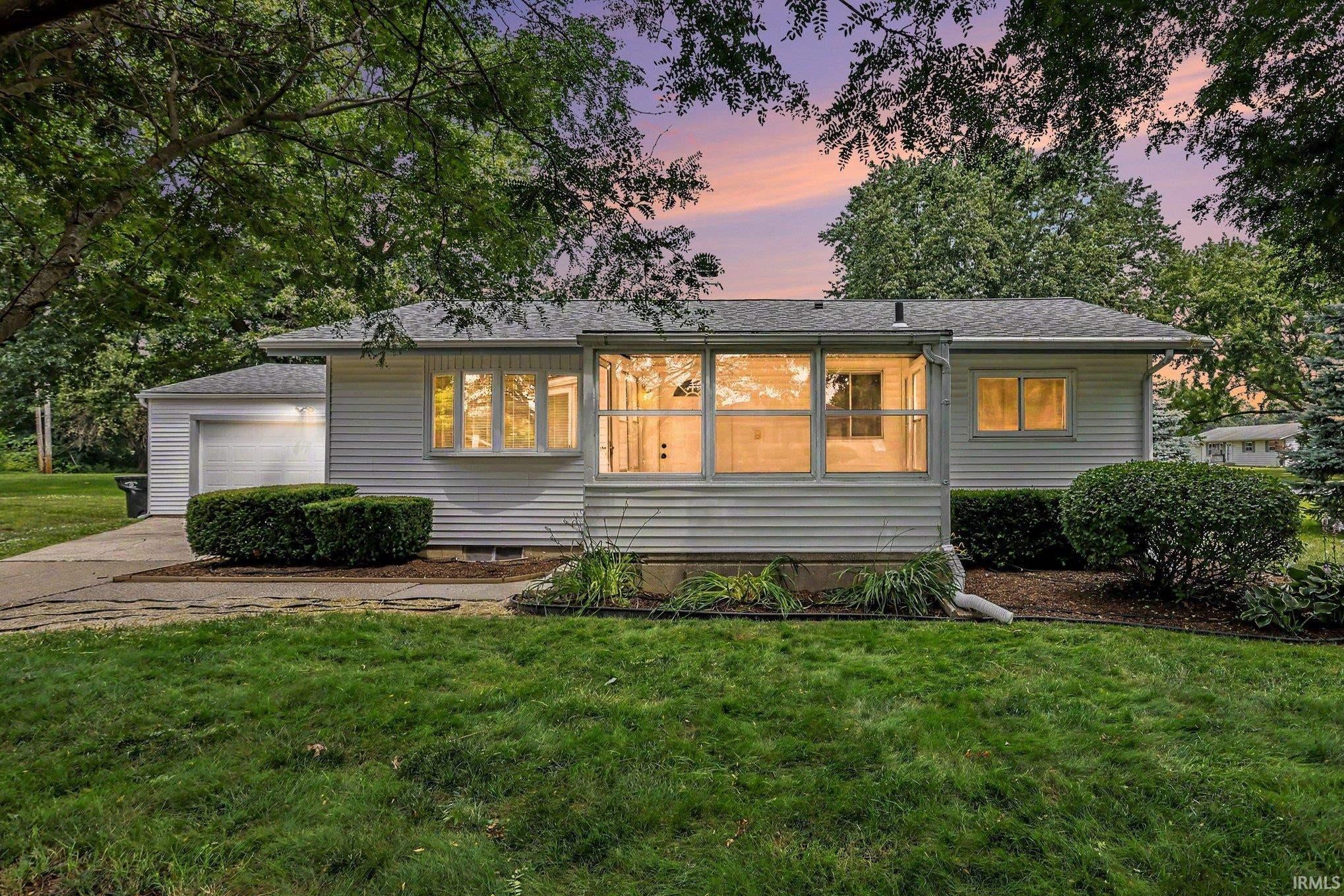 15525 Darden Road — photo
