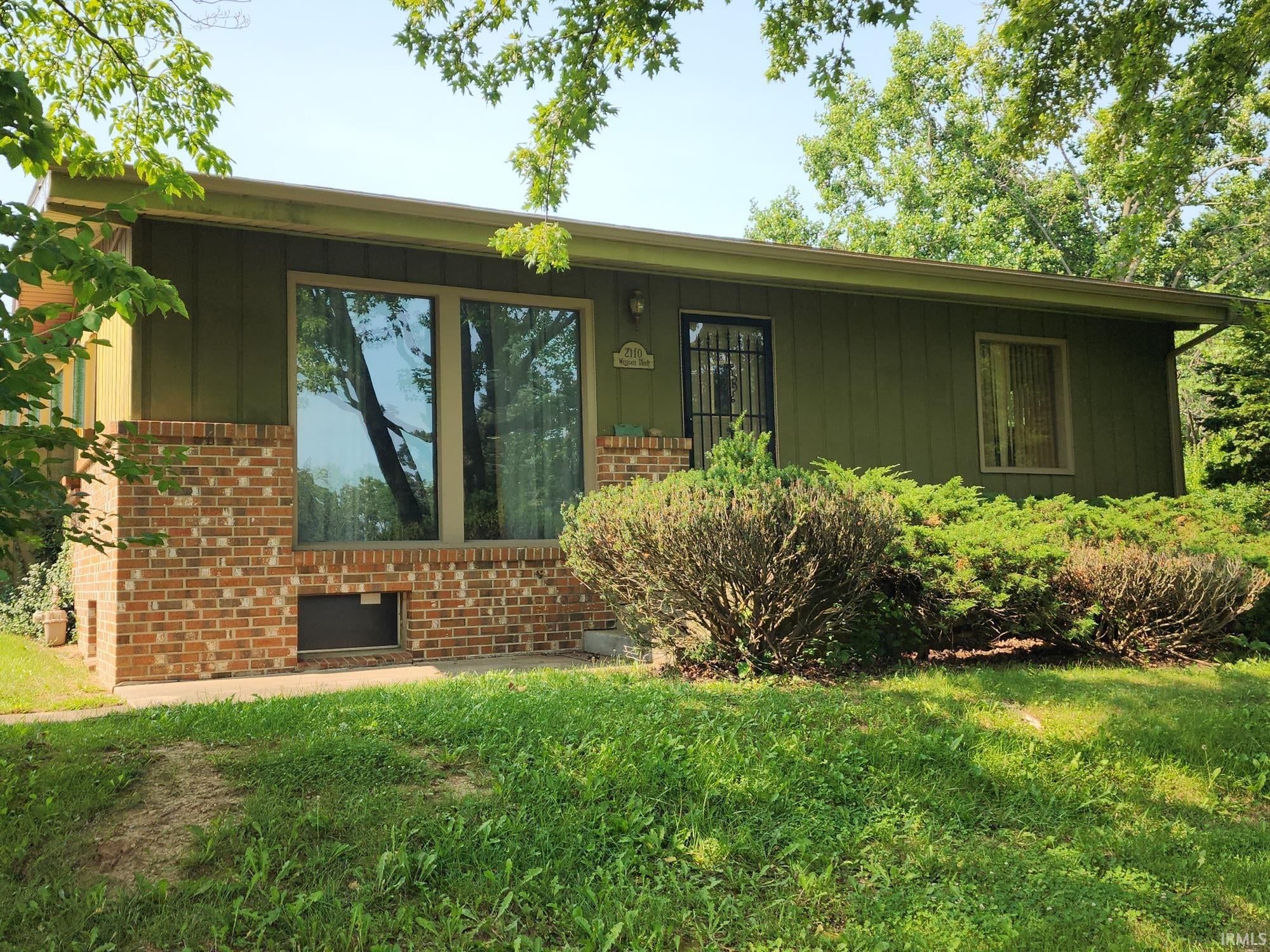 2110 E Westgate Drive — photo