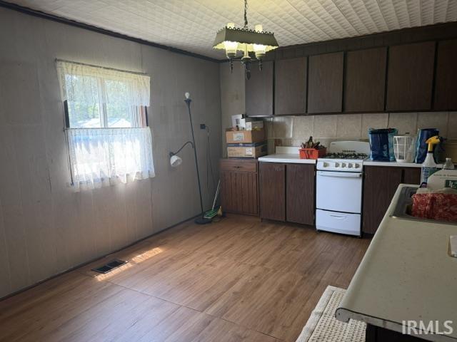 601 Wayne, Howe, IN 46746 — photo 3