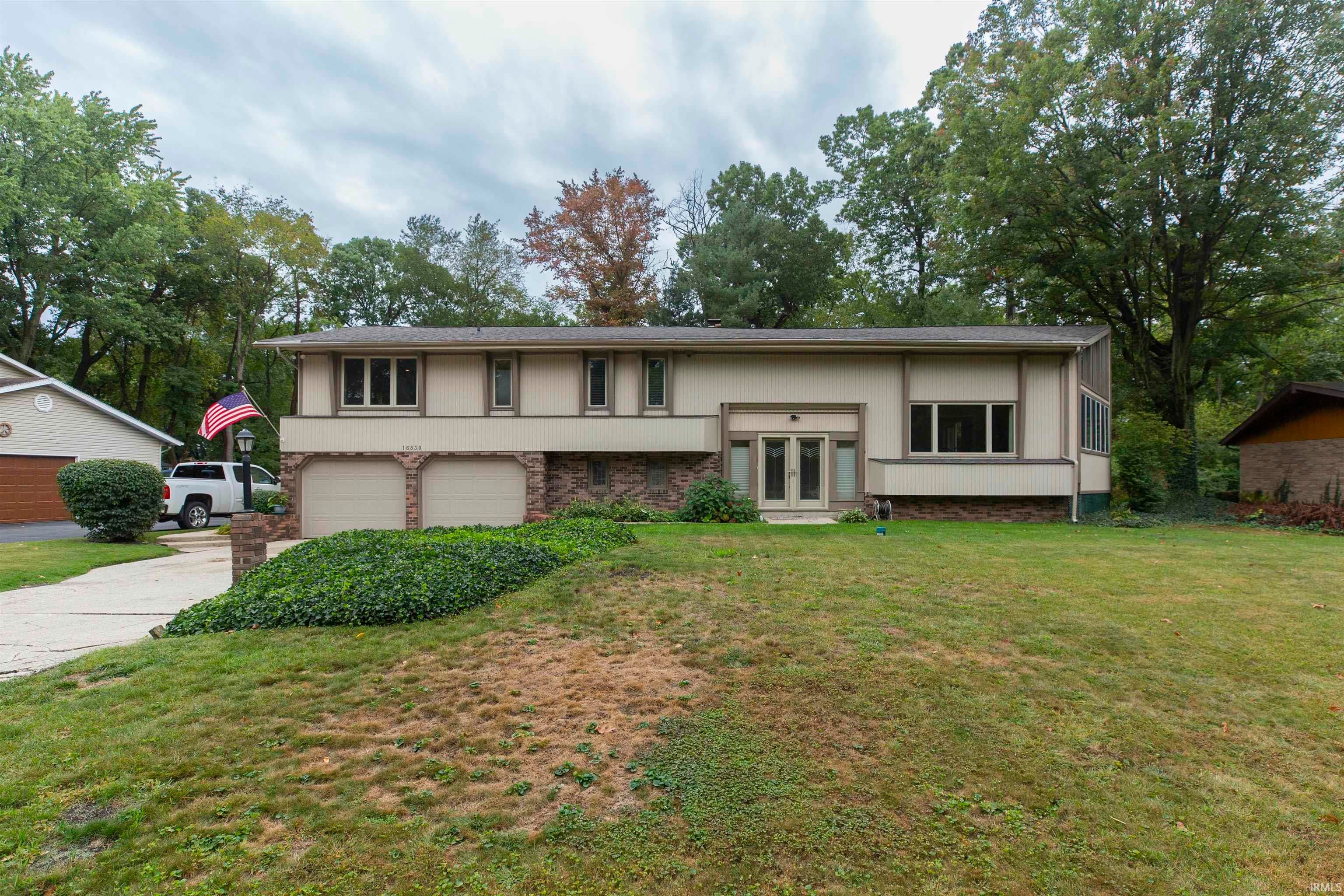 16830 Londonberry Lane — photo