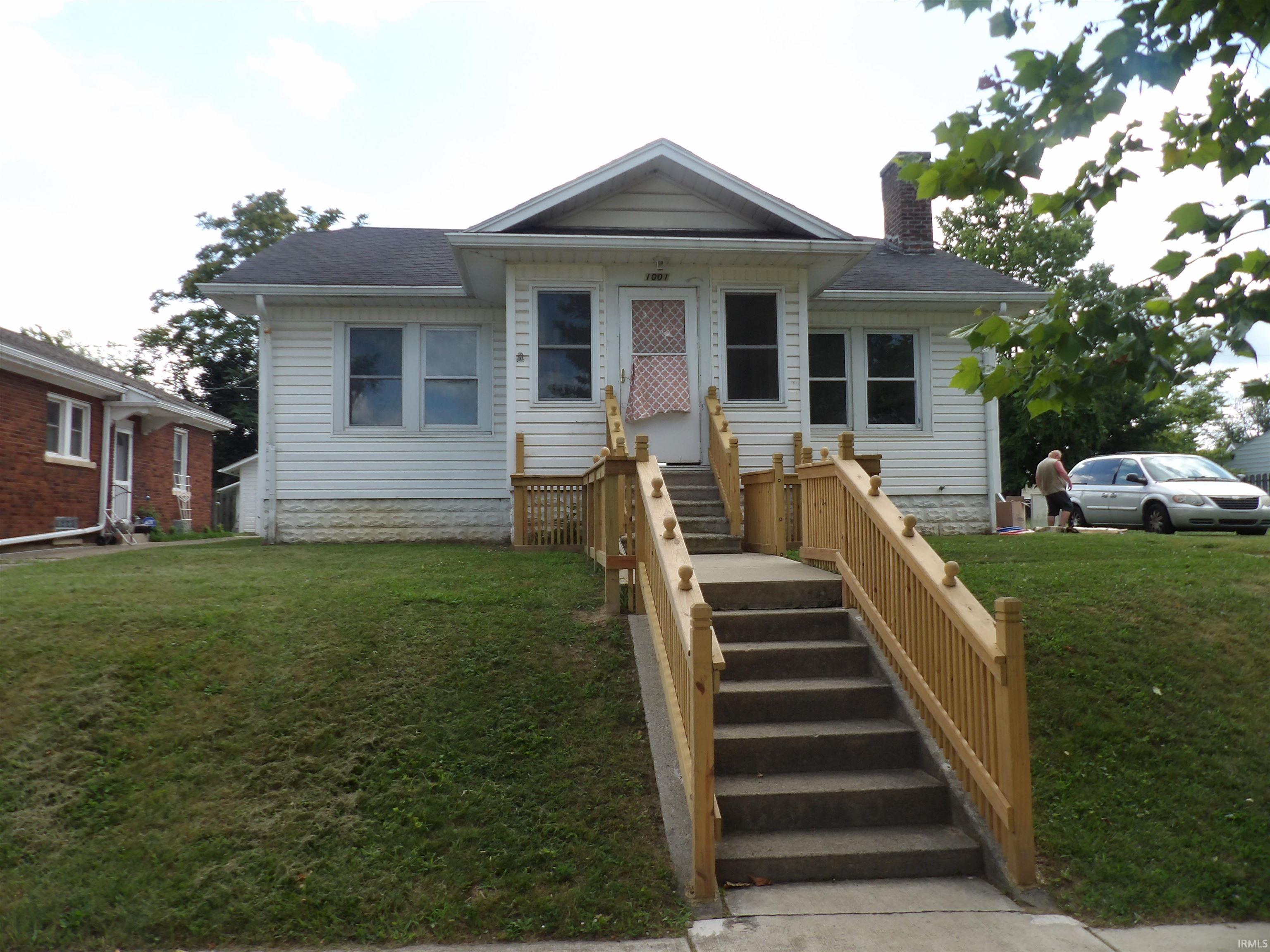 1001 E Walnut Street — photo