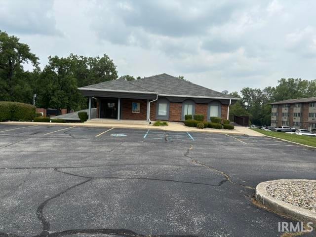 702 River Drive — photo