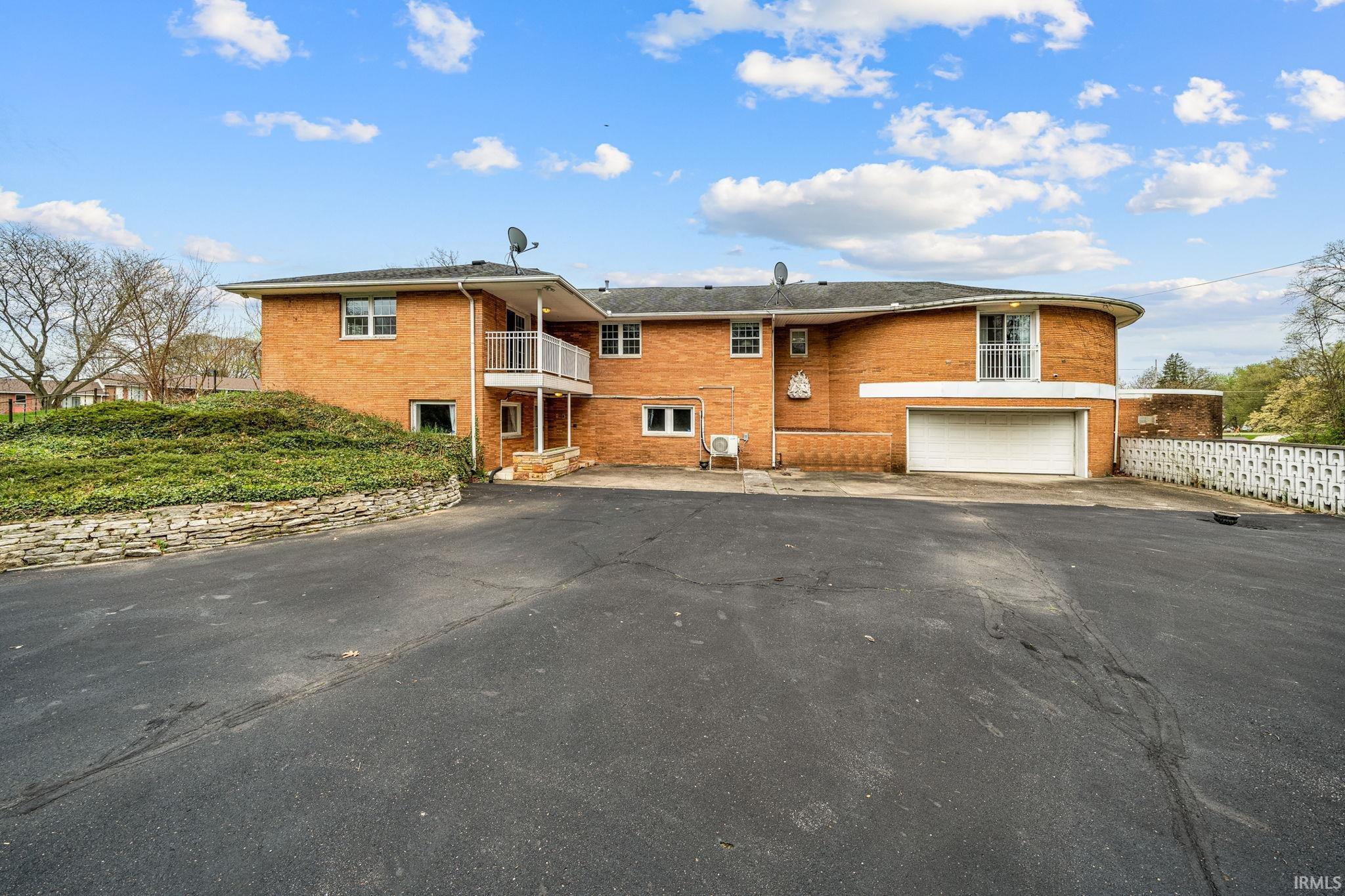 1517 Rosemary Lane — photo