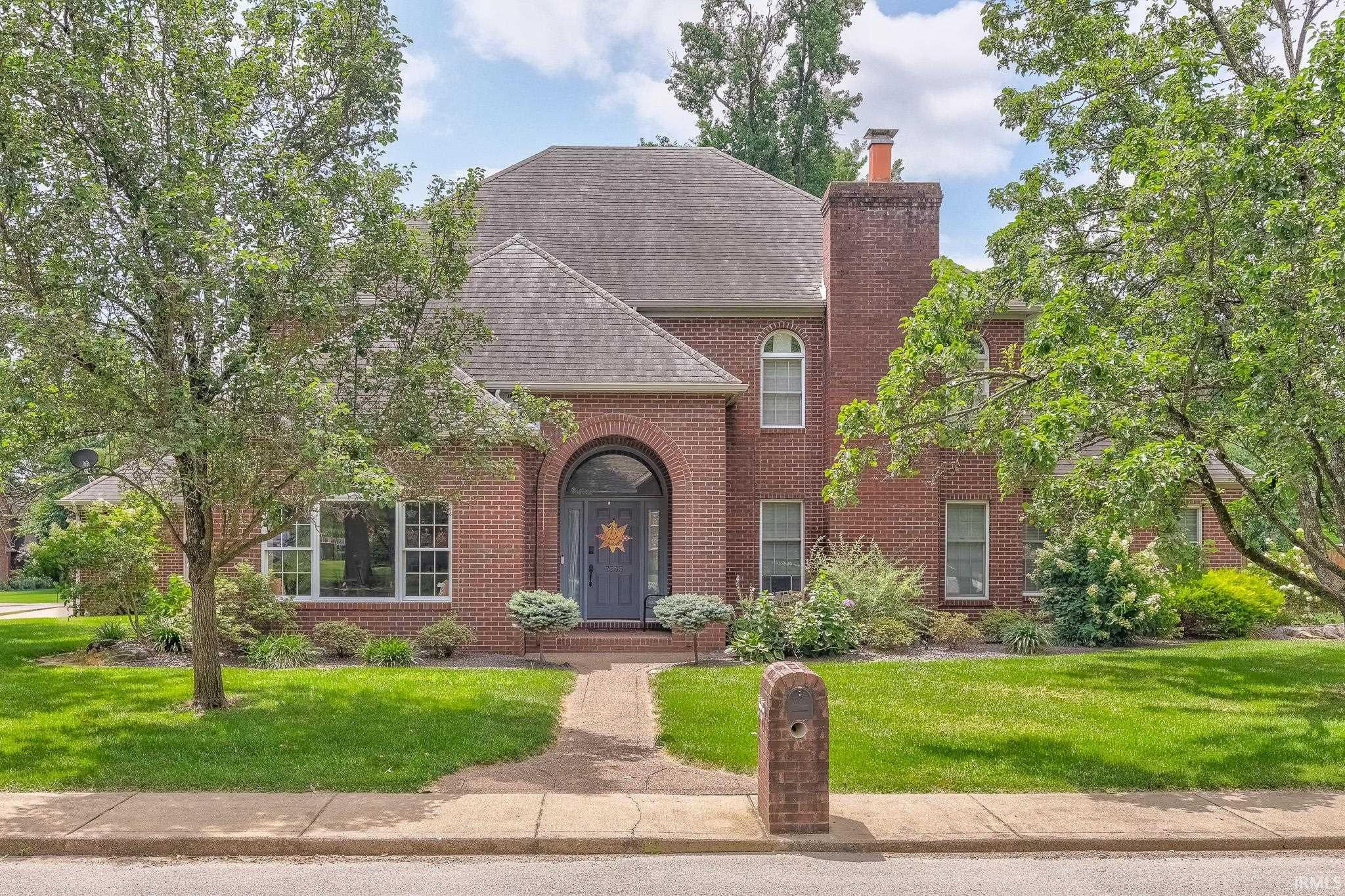 7555 Youngs Court — photo