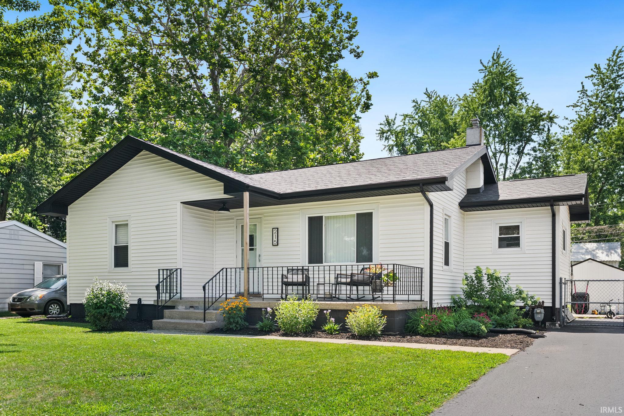 215 E Maple Grove Street — photo