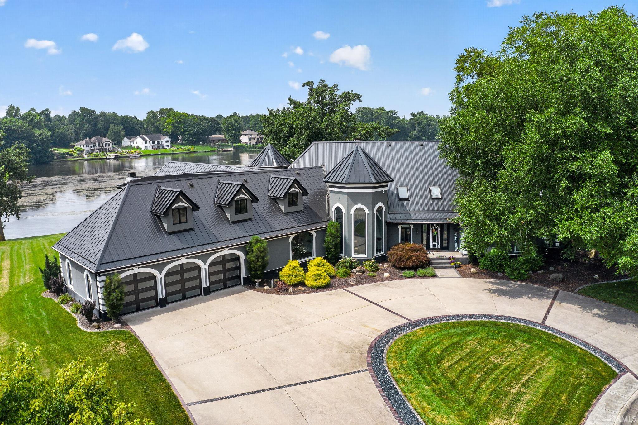 2515 Waterbend Drive — photo