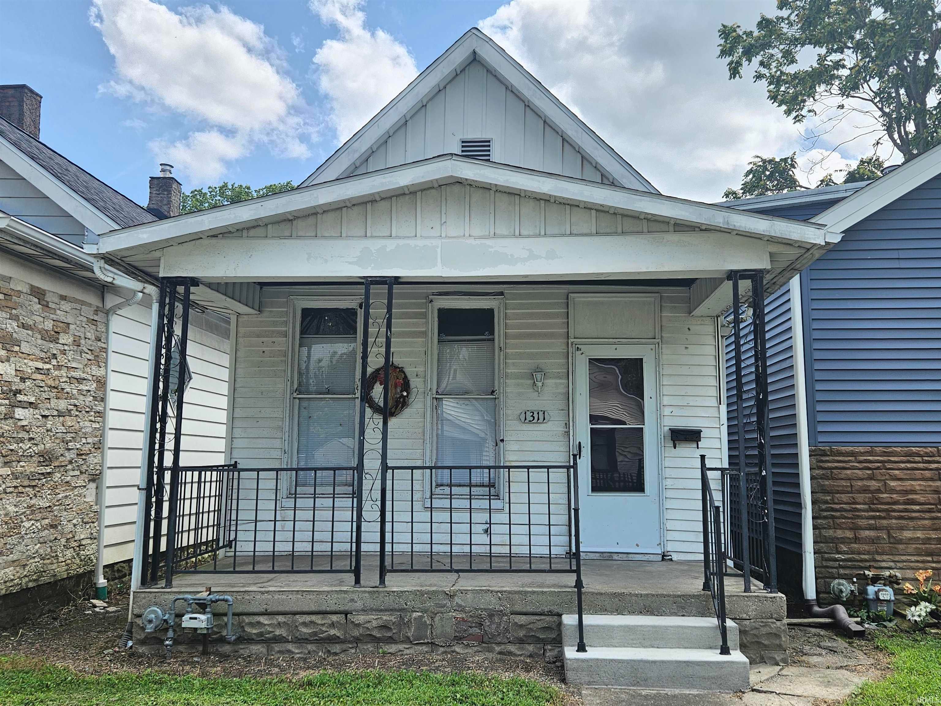 1311 E Walnut Street — photo