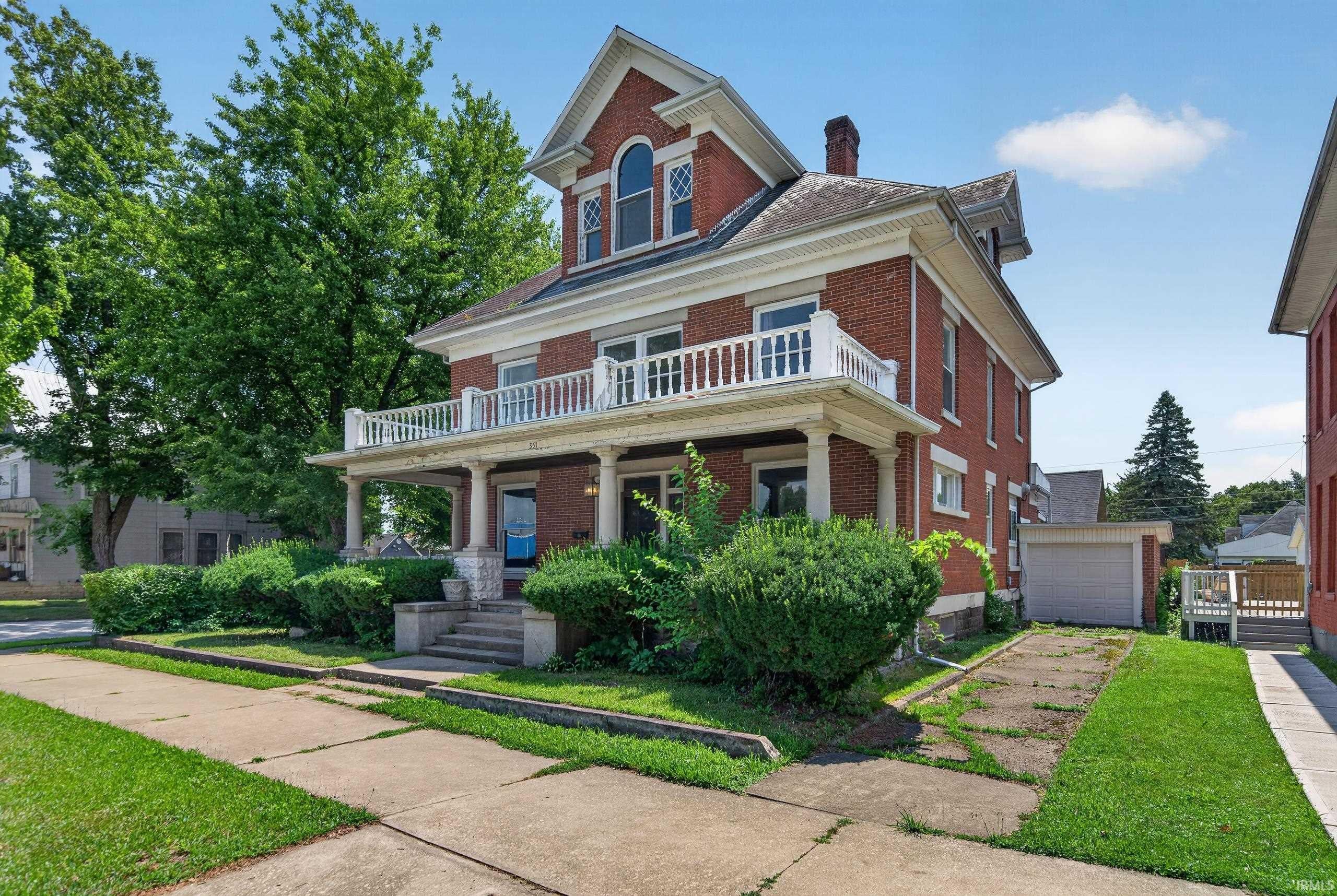 351 W Main Street — photo
