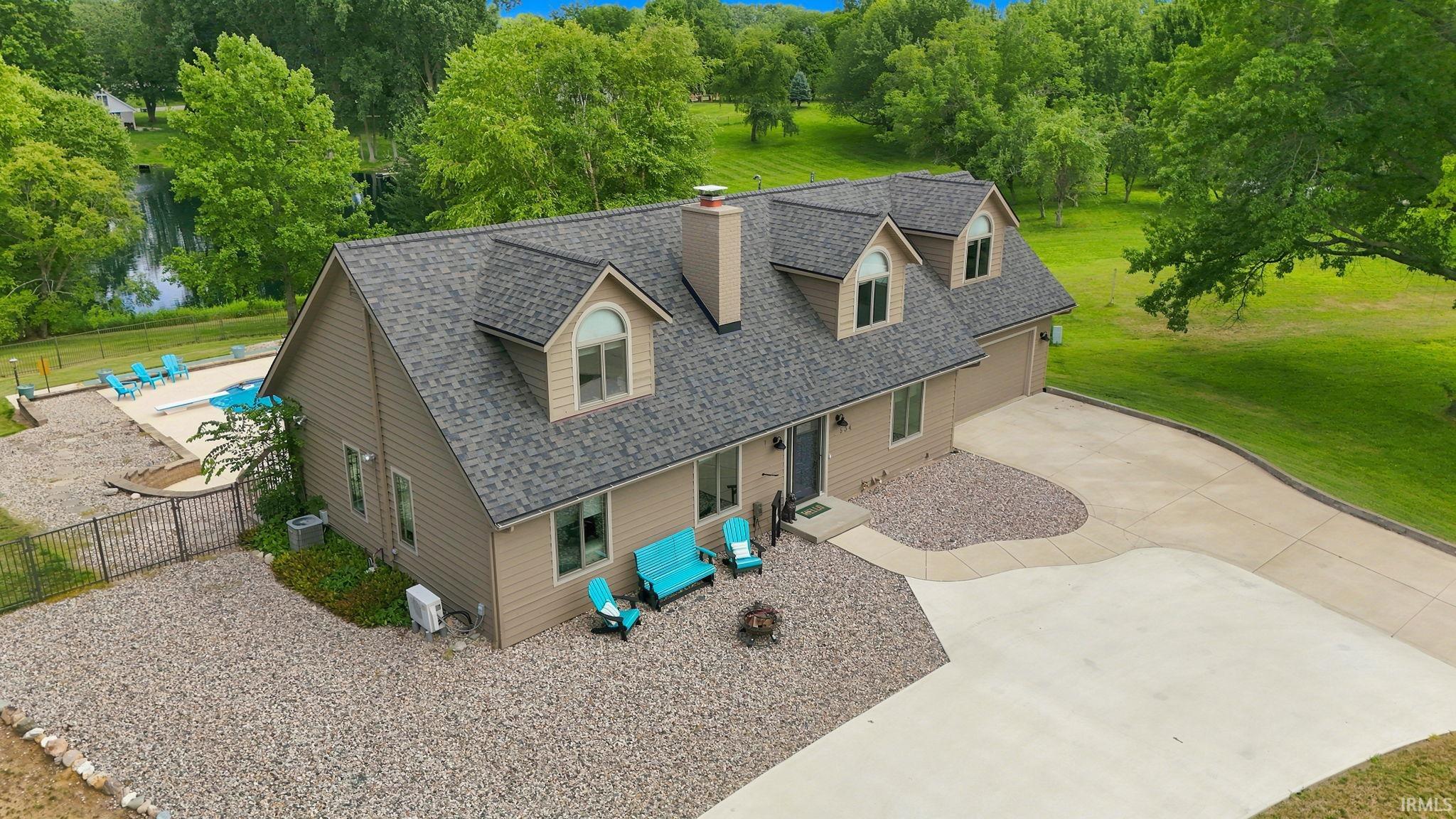 534 Crestlane Drive — photo