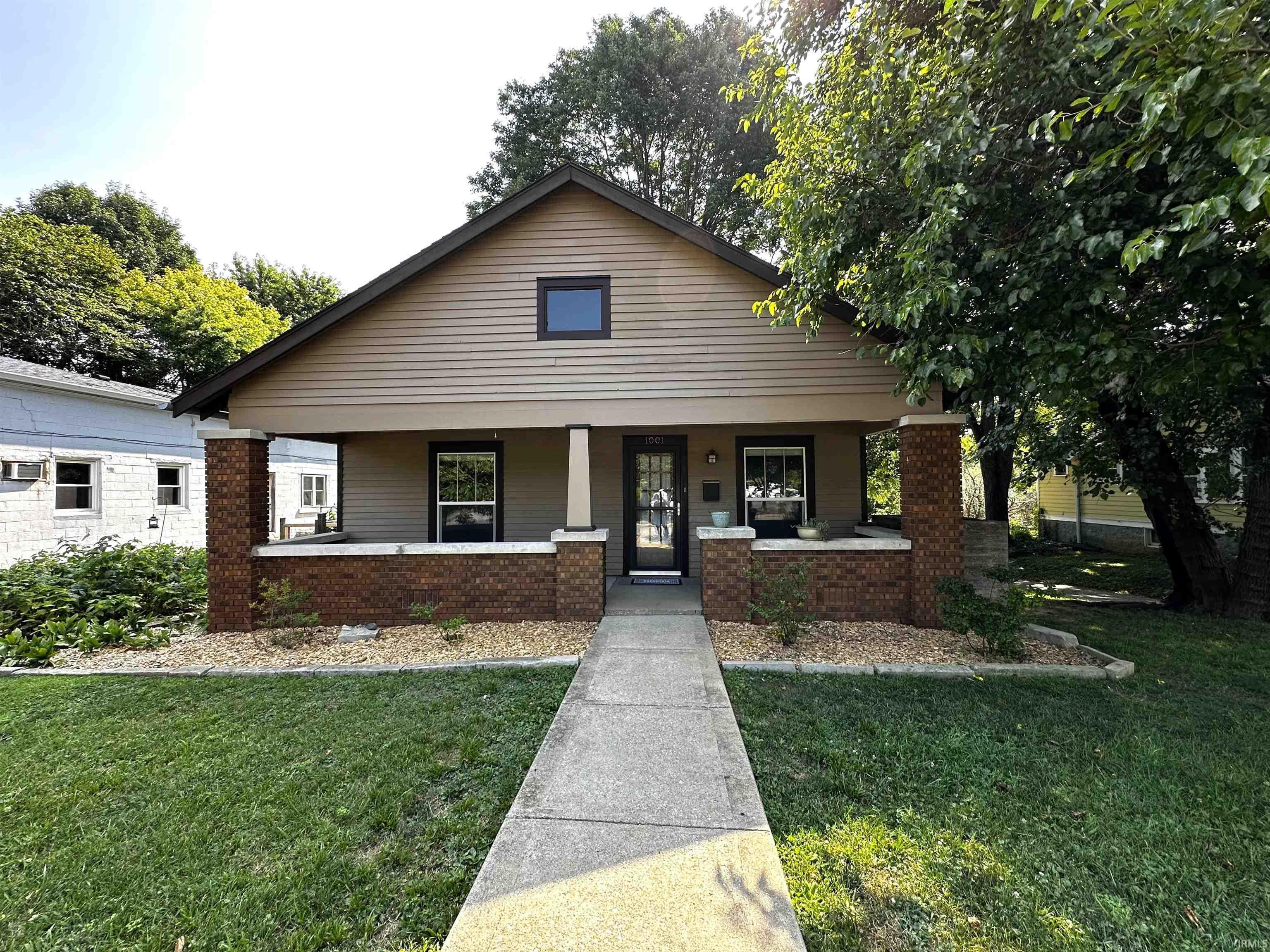 1001 S Rogers Street — photo