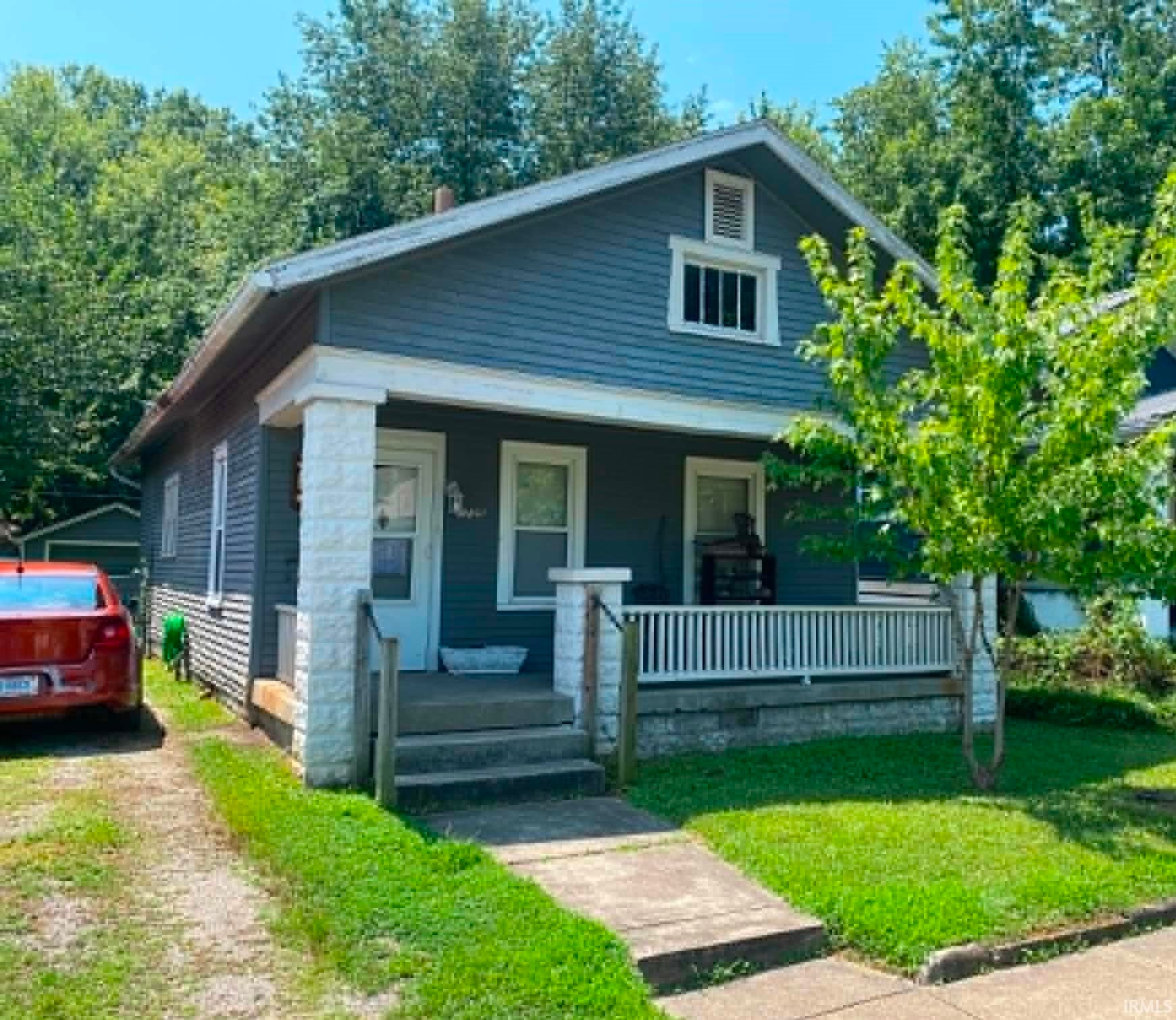 1735 E Franklin Street — photo