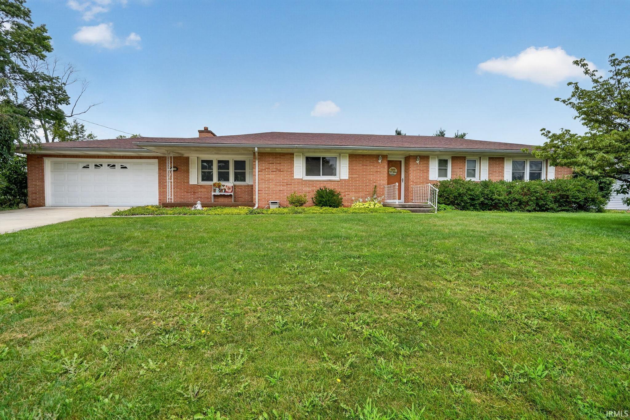 2120 Crestview Court — photo