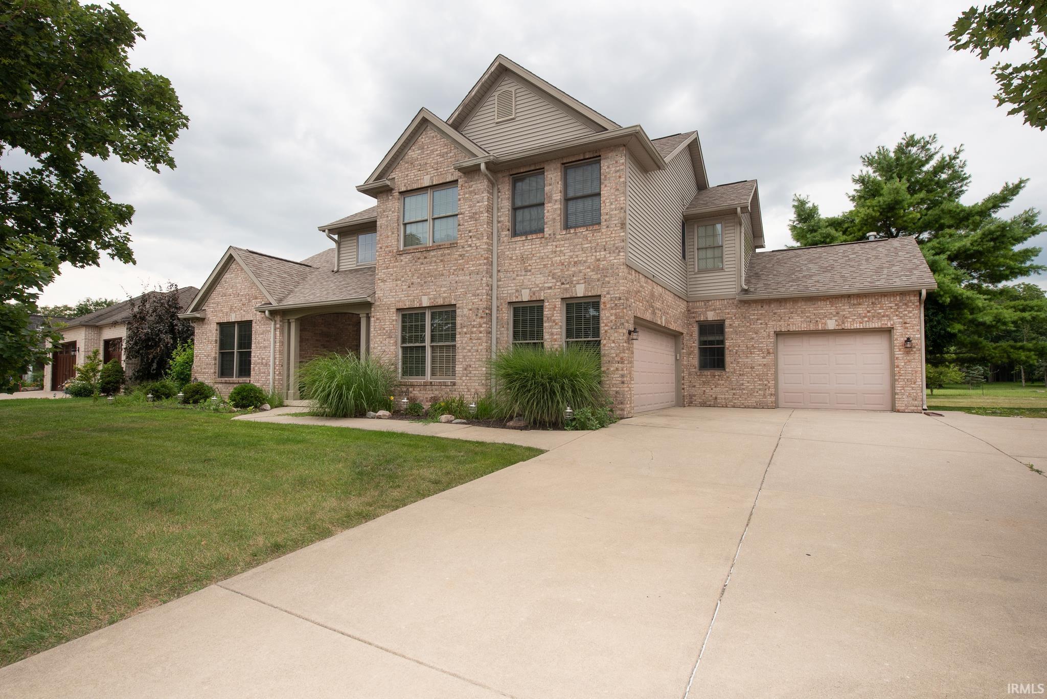 5054 Grapevine Boulevard — photo