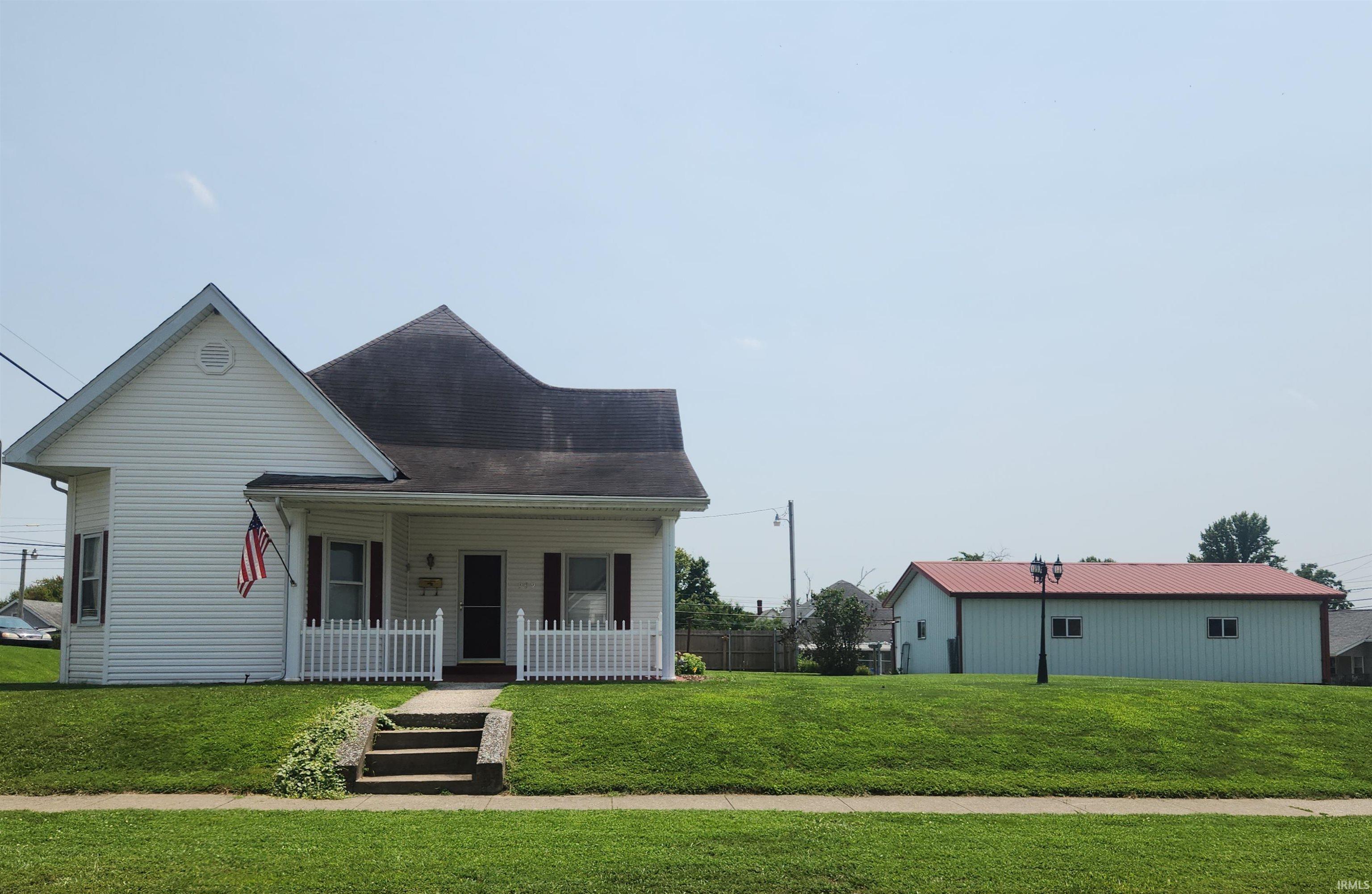 909 W Walnut Street — photo