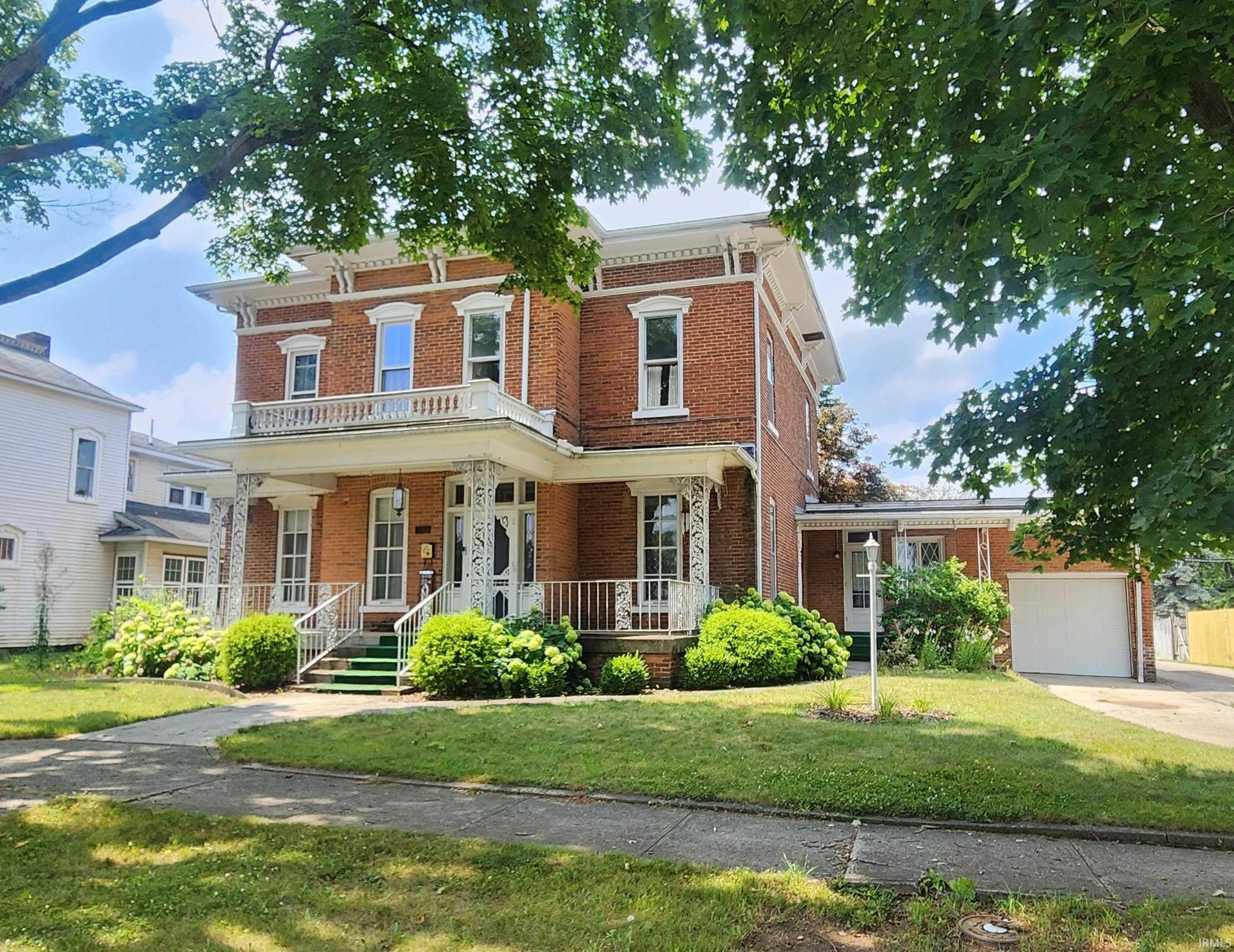 706 S Main Street — photo