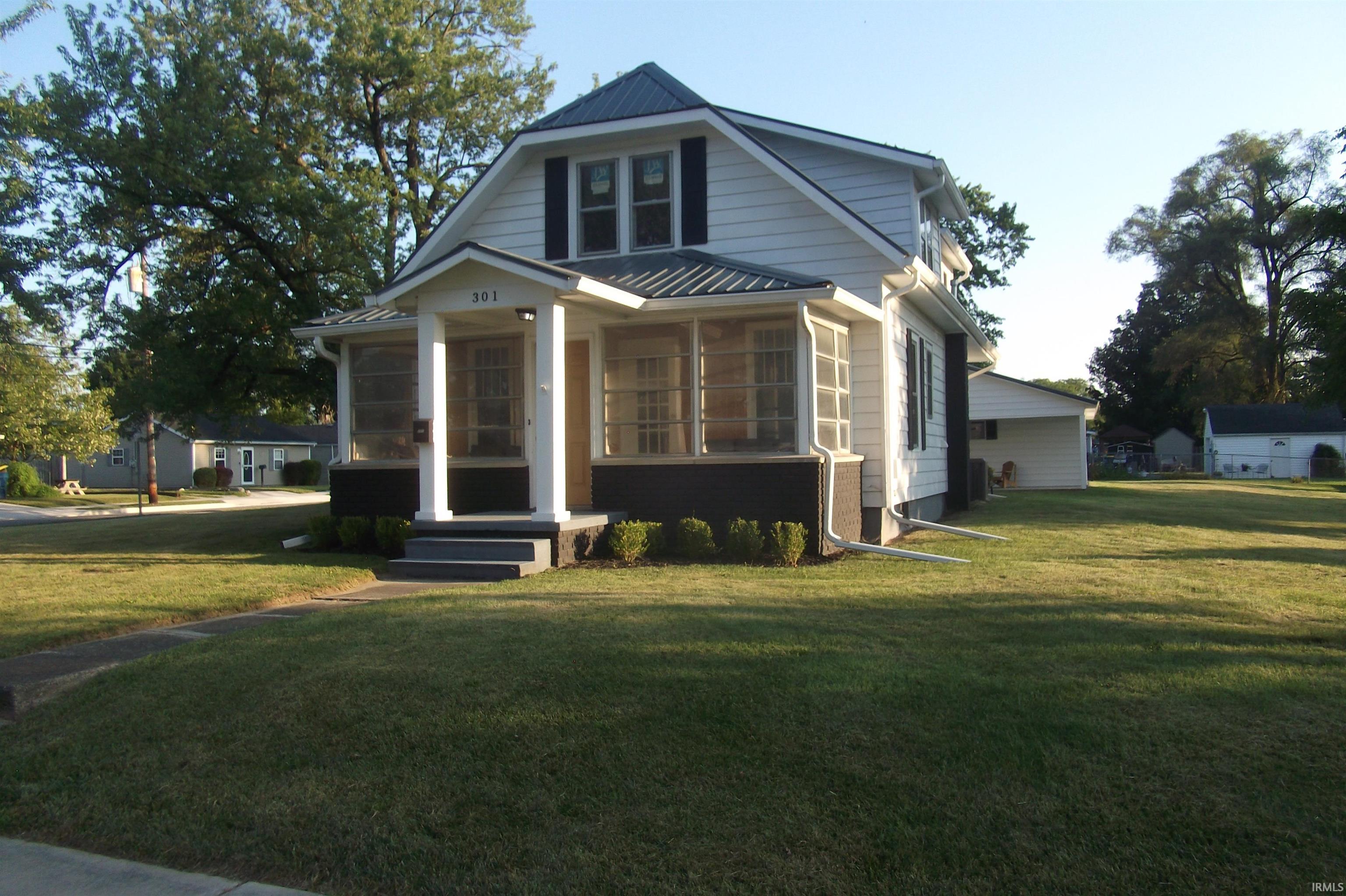 301 E Mill Street — photo