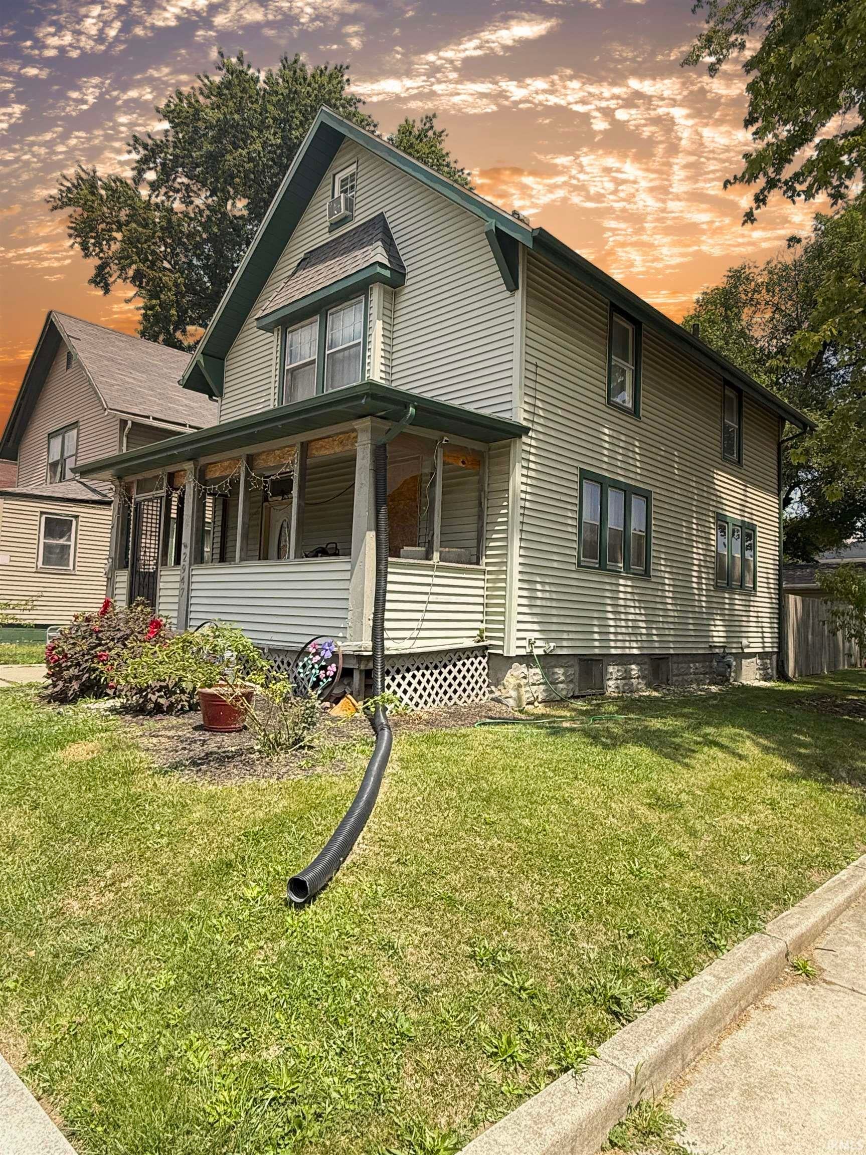 2947 Weisser Park Avenue — photo