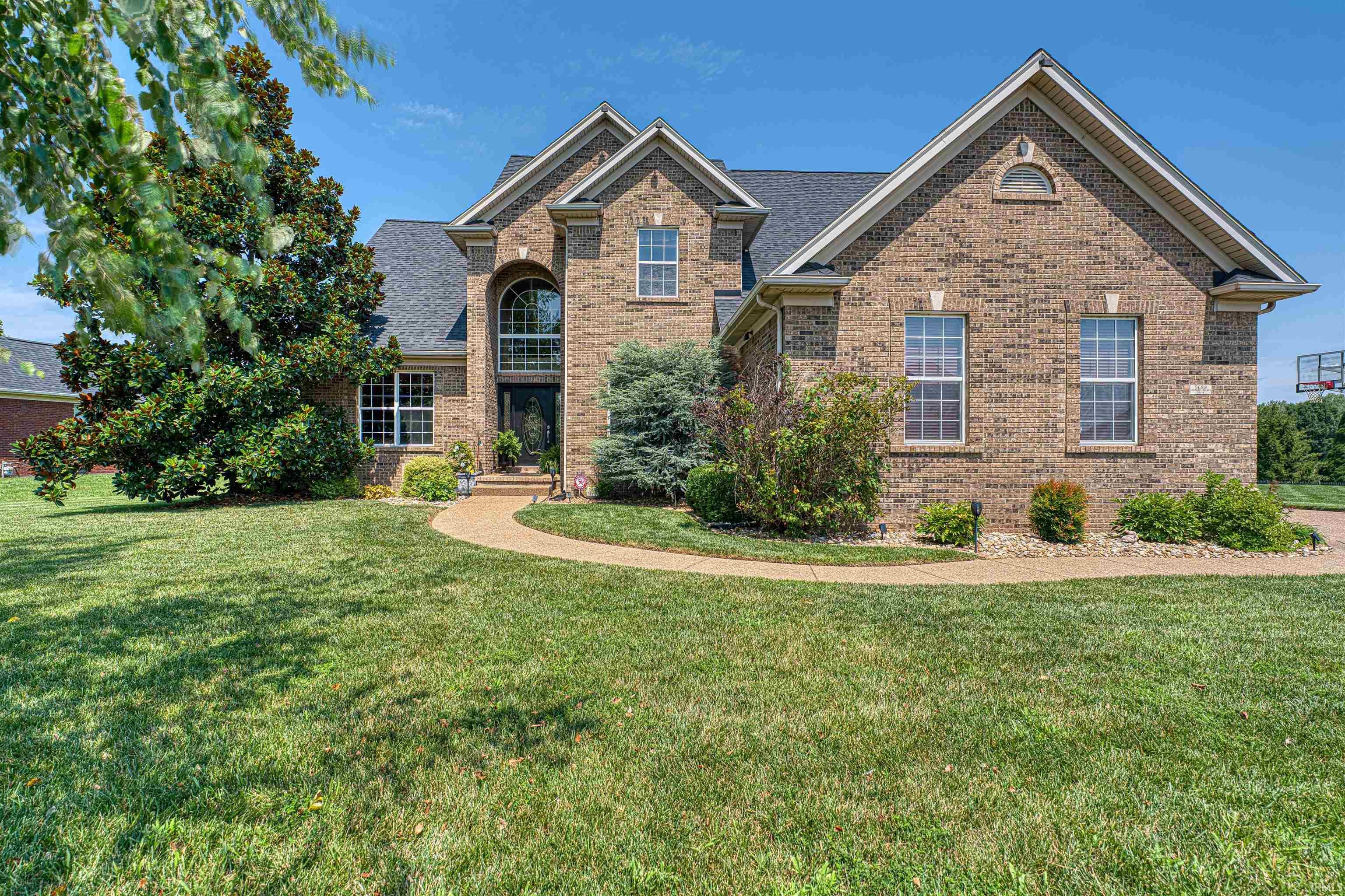 5688 Victoria Bluffs Drive — photo