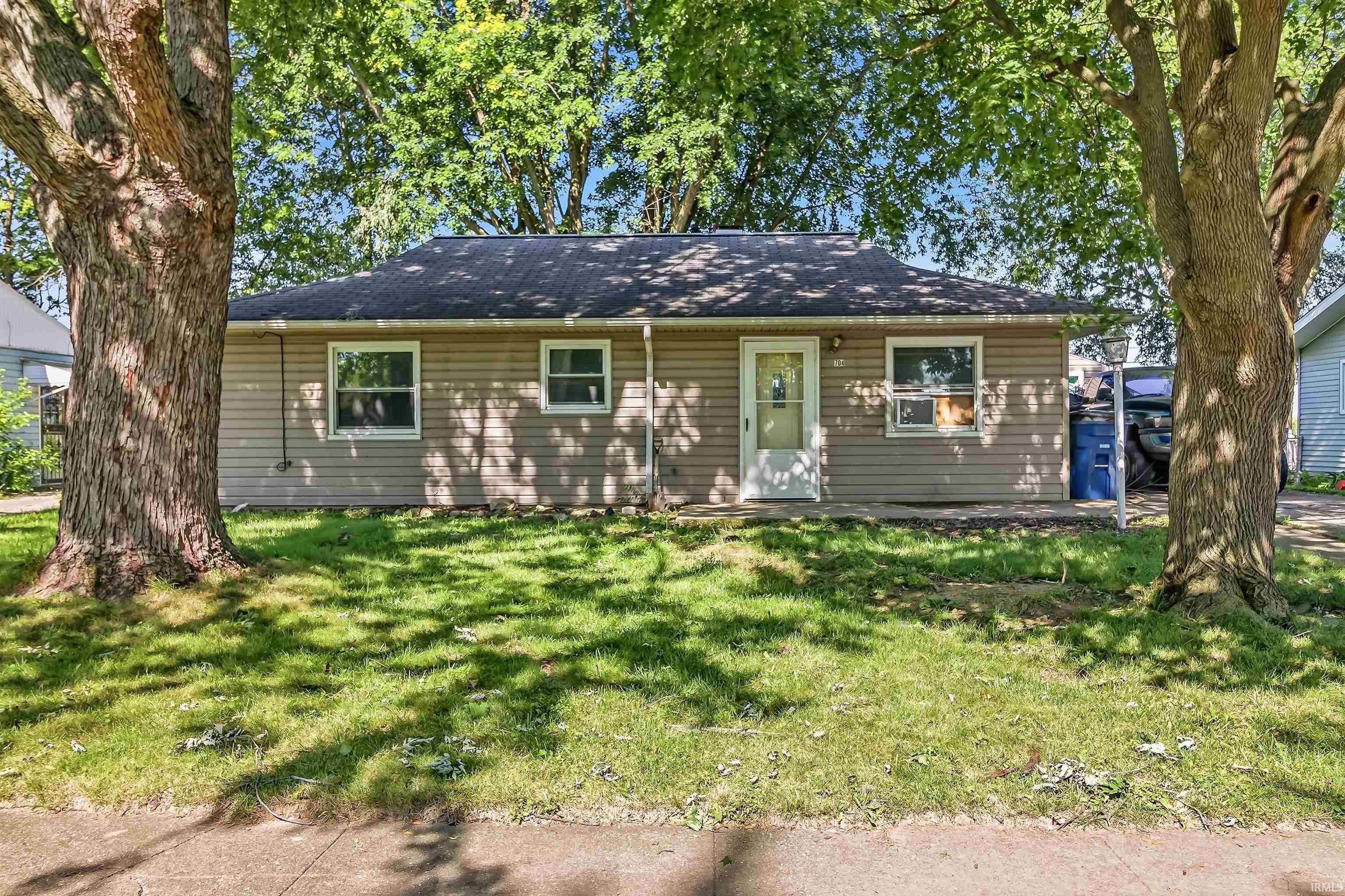 704 Alabama Court — photo
