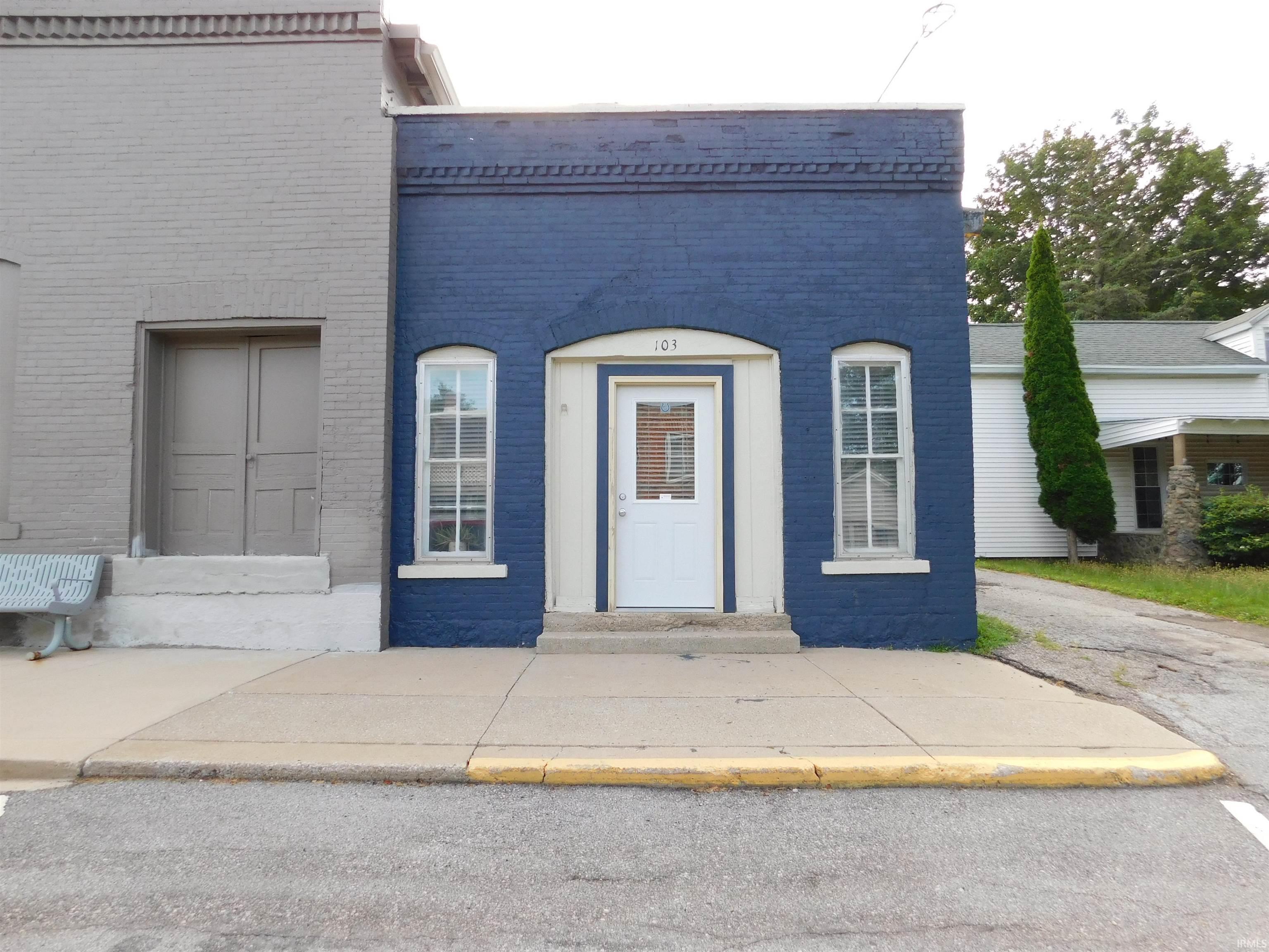 103 S Jefferson St — photo