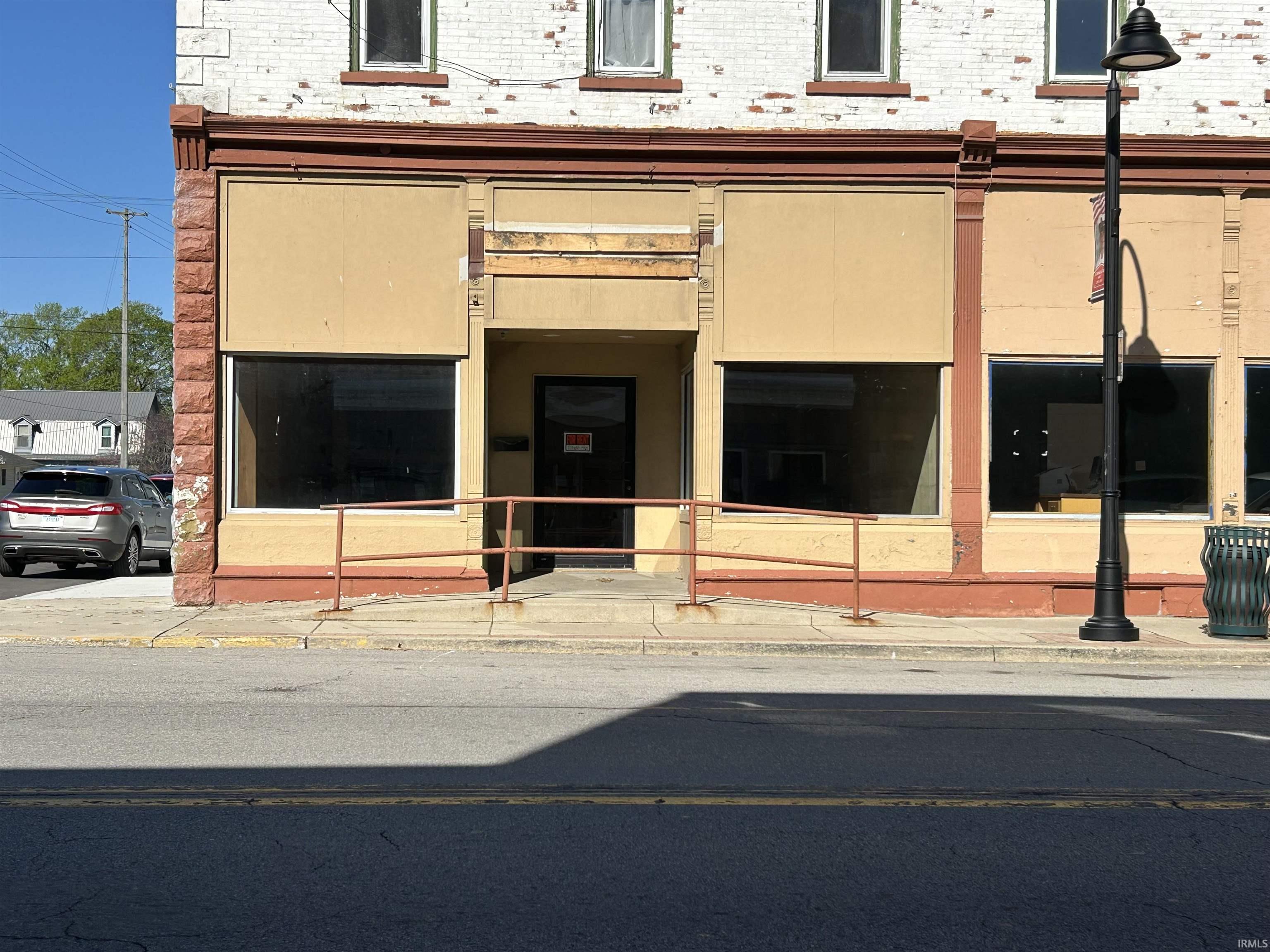 127 S State Street — photo