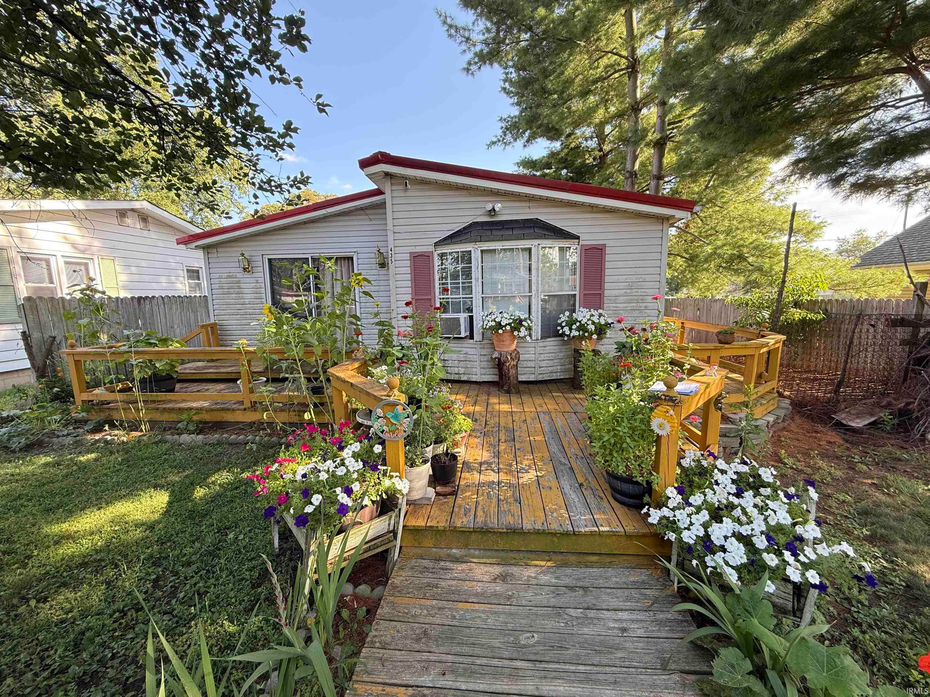 435 Turpie Street — photo
