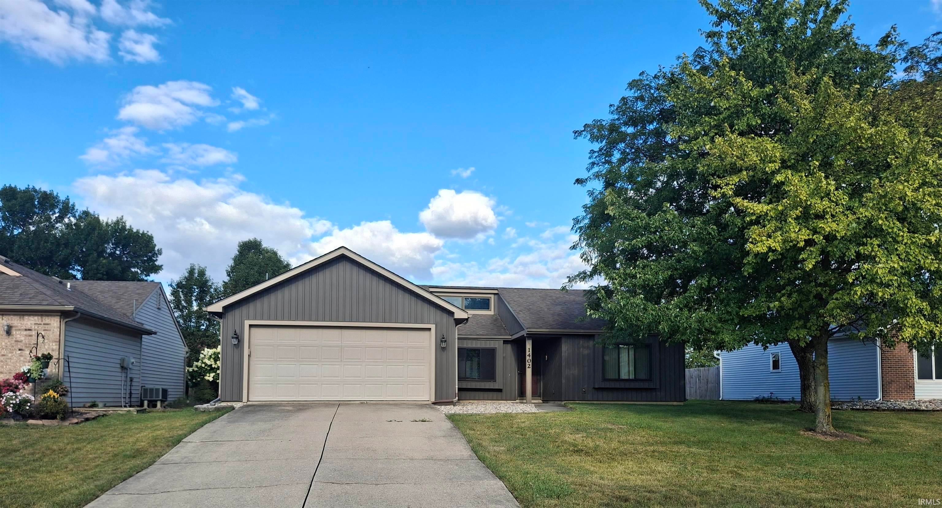 1402 Misty River Drive — photo