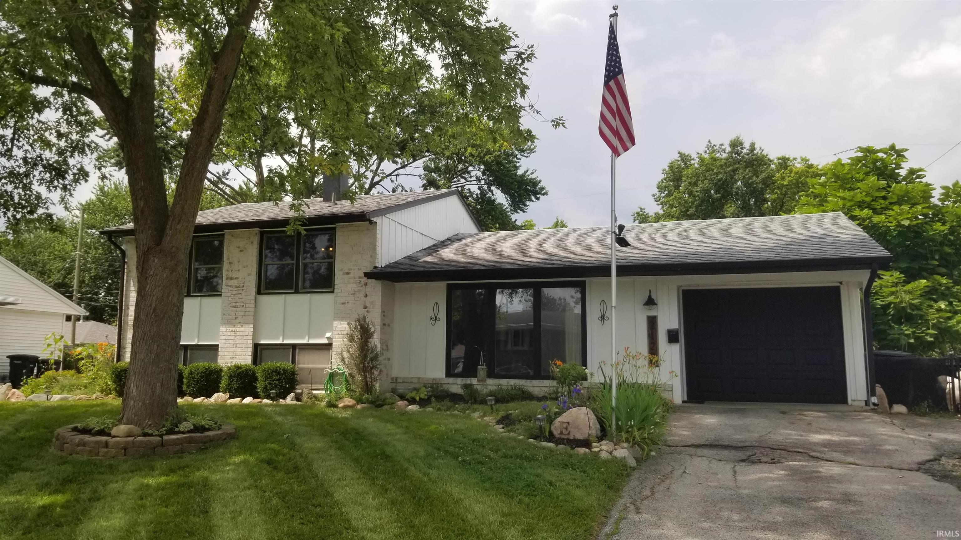 2120 Arapahoe Drive — photo
