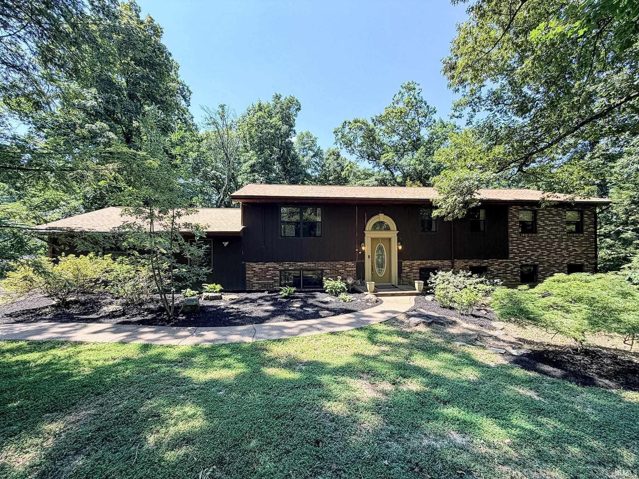 10140 Browning Road — photo