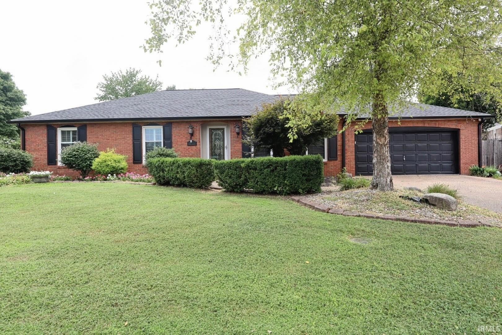 8231 Lake Terrace Drive — photo