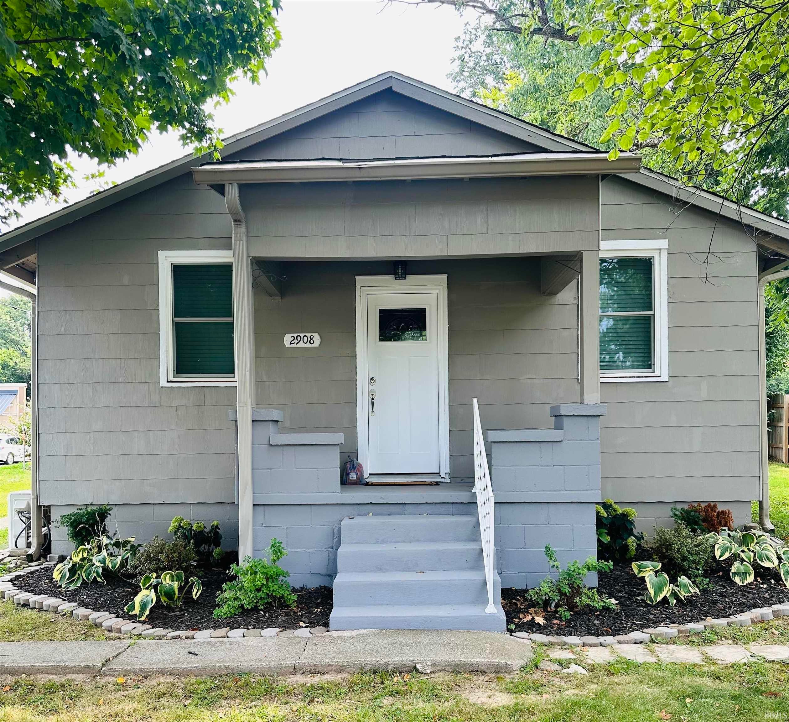 2908 Washington Avenue — photo