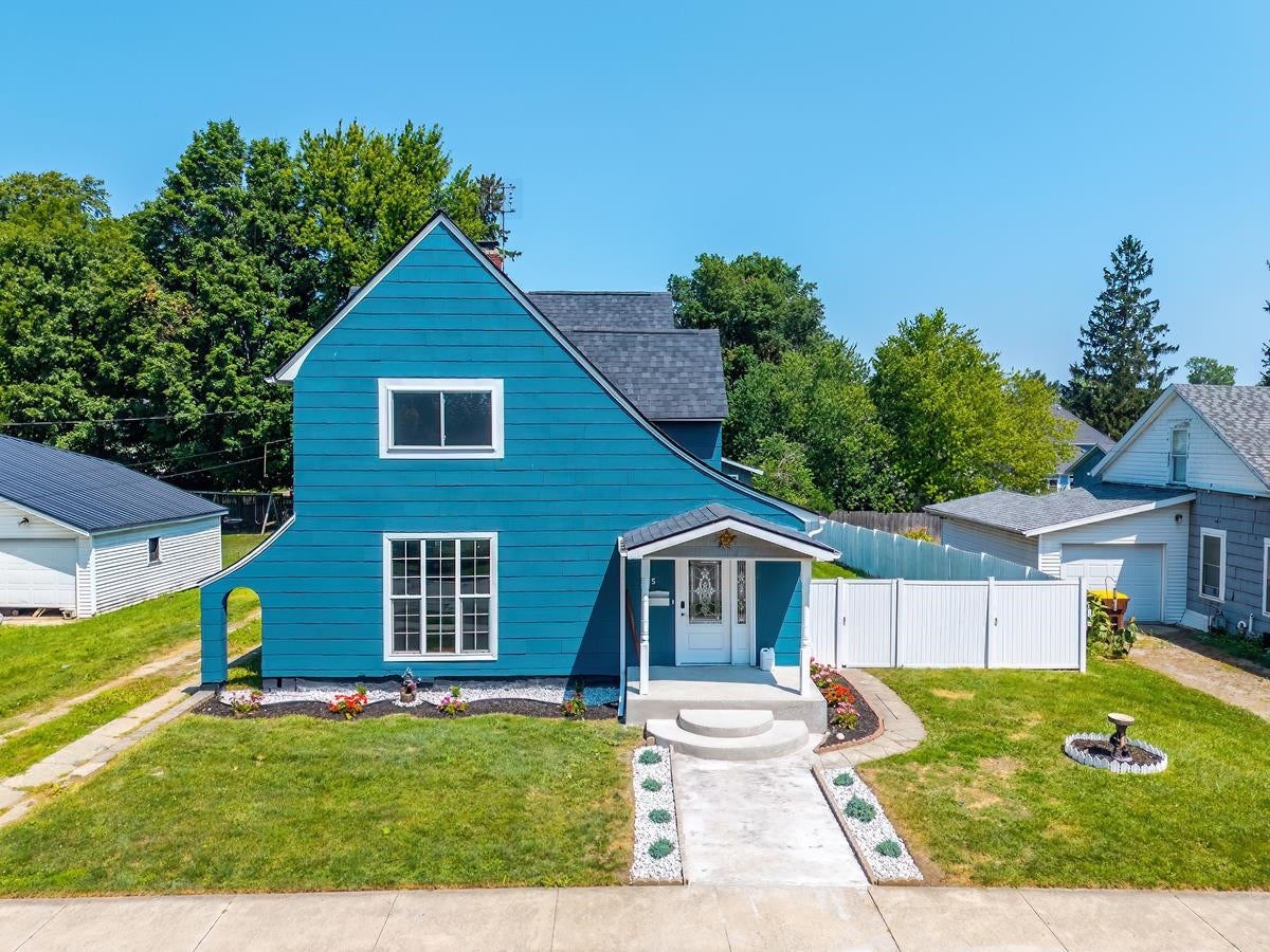 315 E Gilmore Street — photo