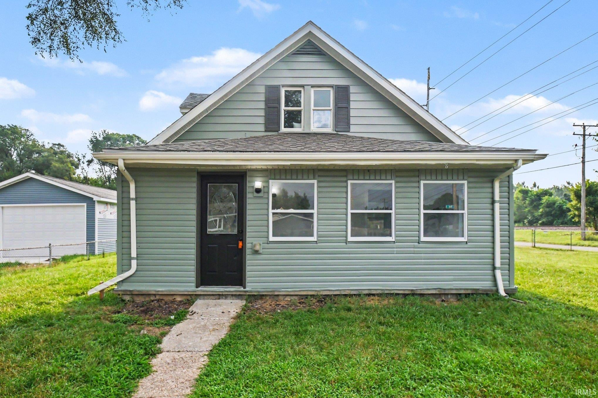 216 Ray Street — photo