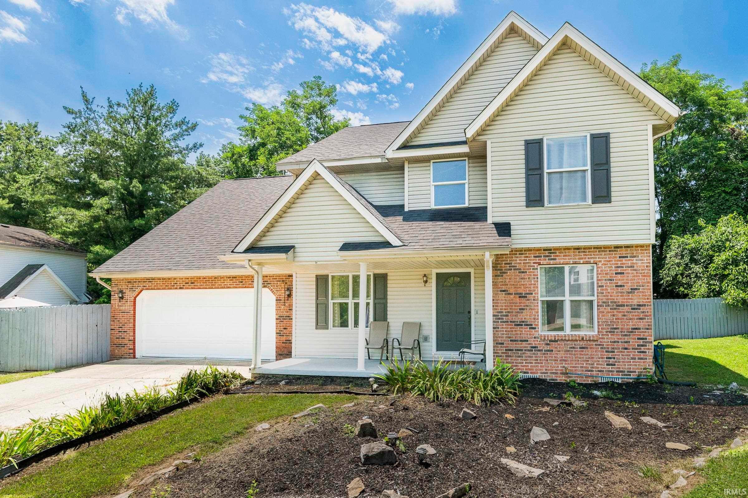 1005 E Erin Court — photo