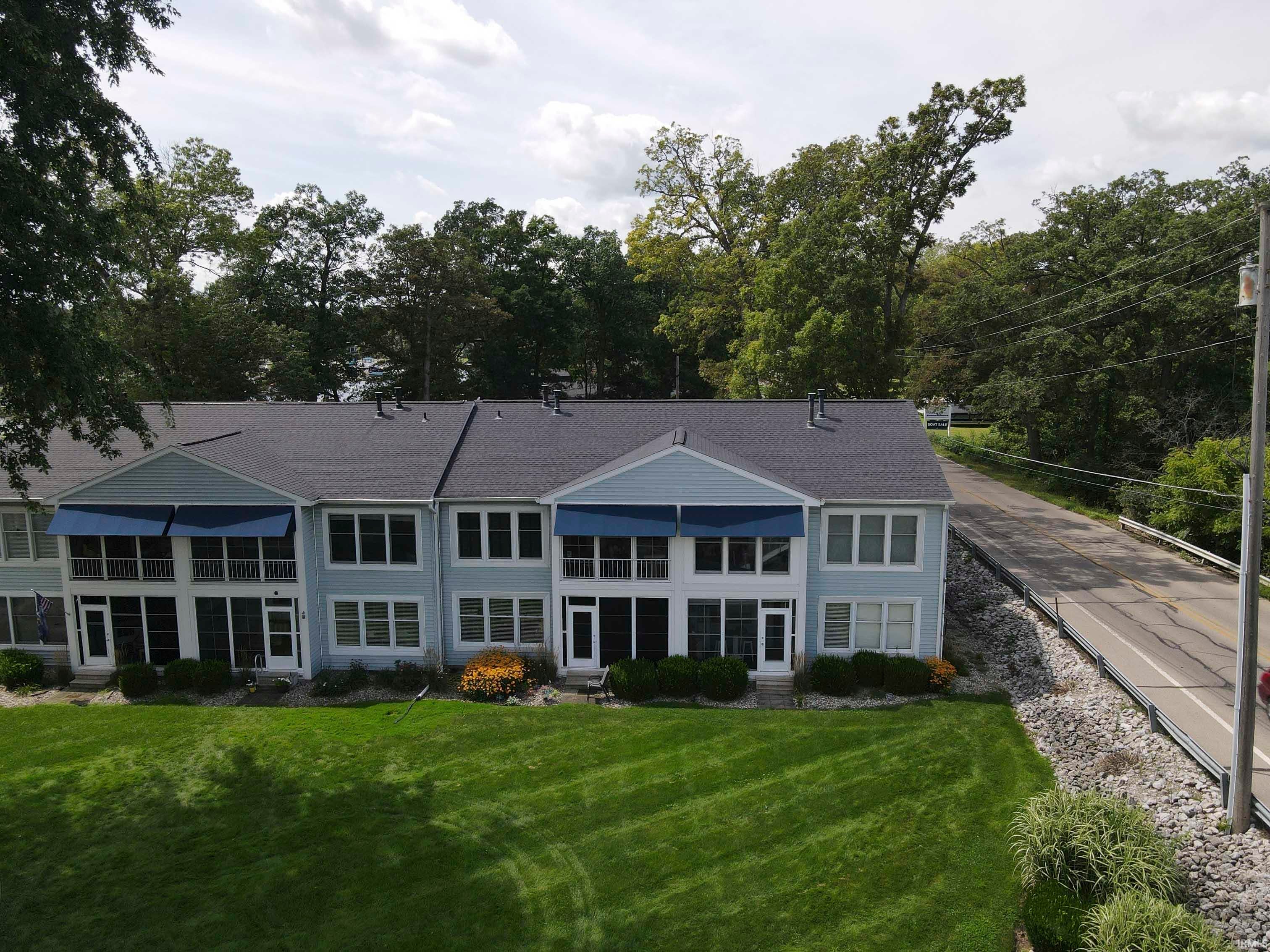 700 S Lakeside Drive 4 — photo