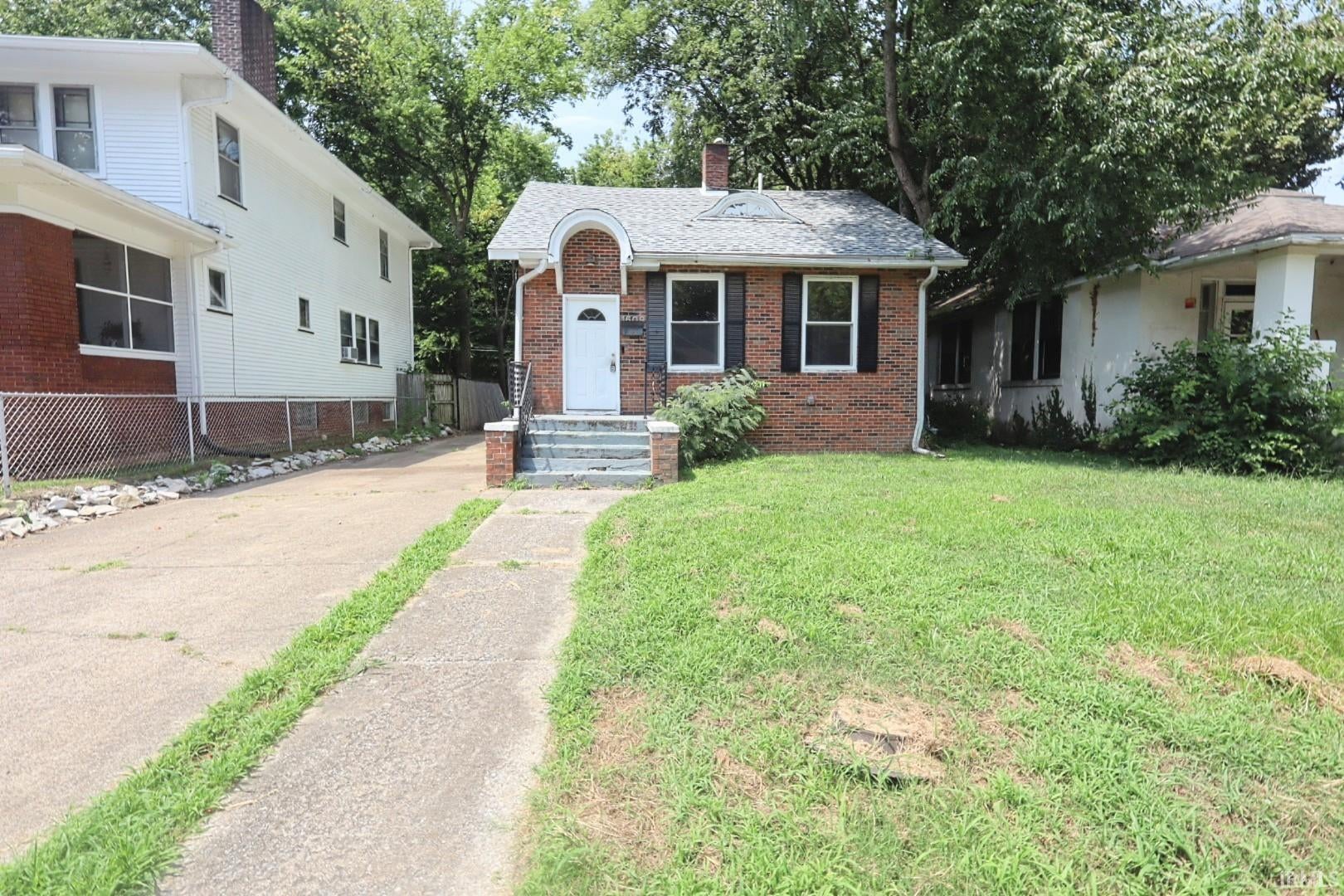 1609 S Morton Avenue — photo