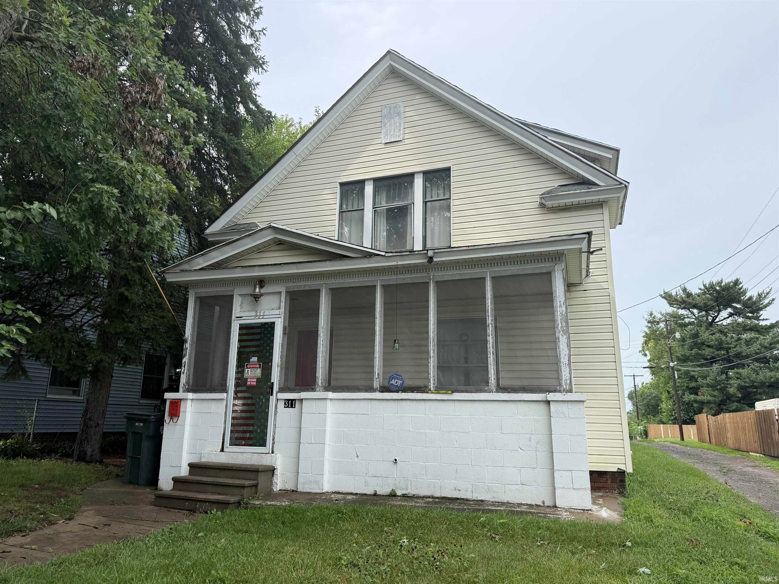 311 W Ewing Avenue — photo