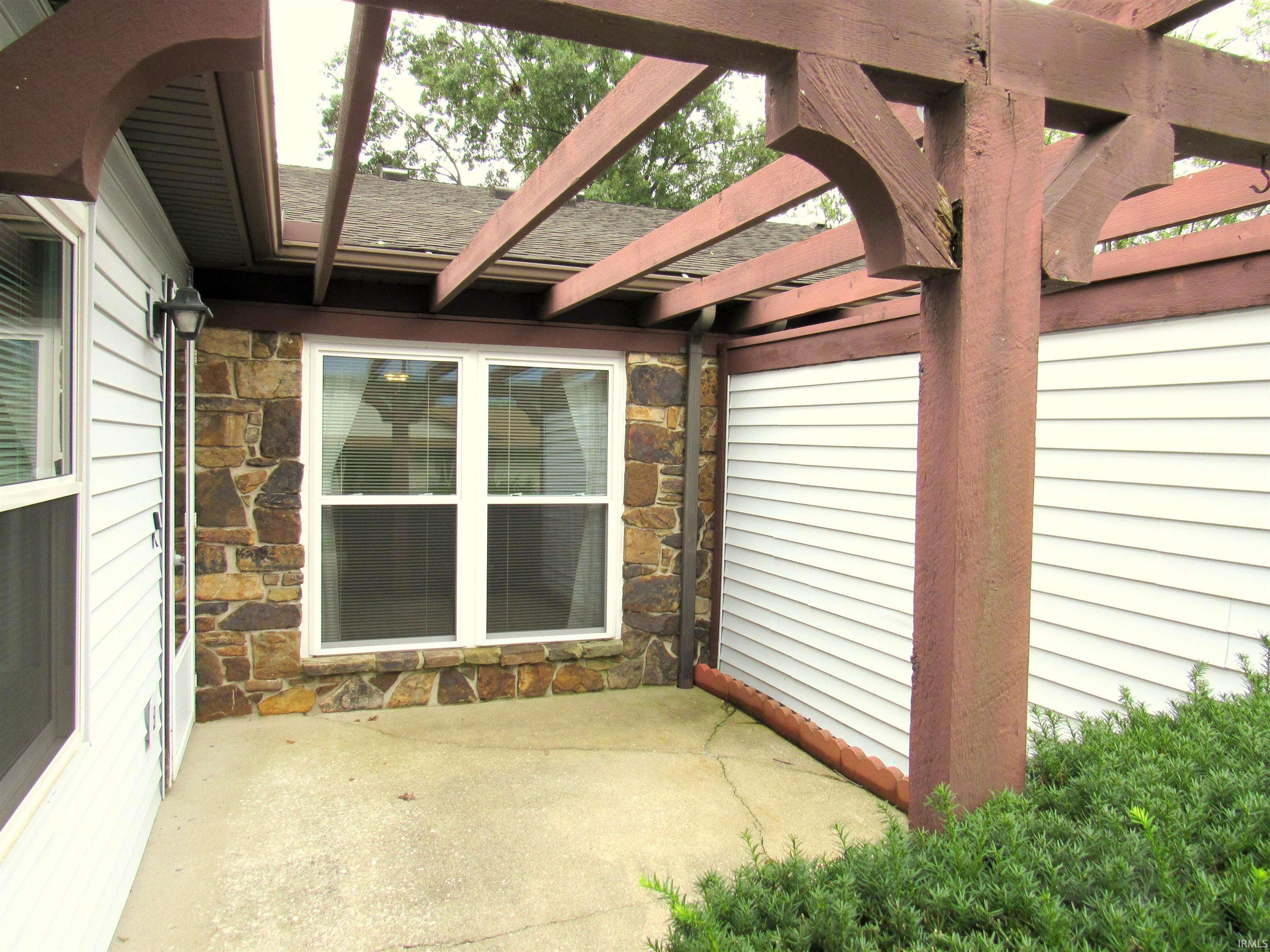 1104 E Regency Drive, Bloomington, IN 47401 — photo 2