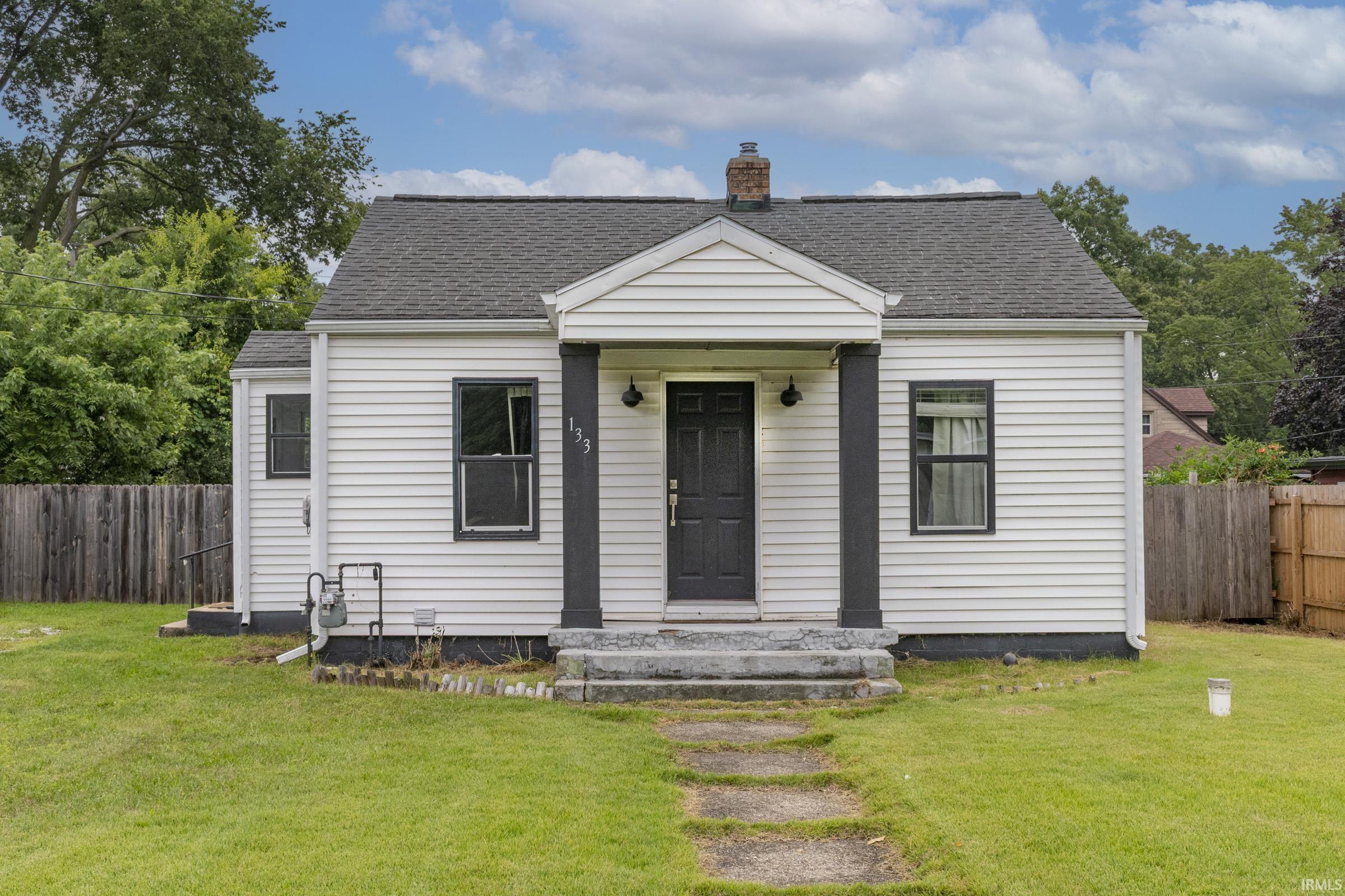 133 E Willow Drive — photo