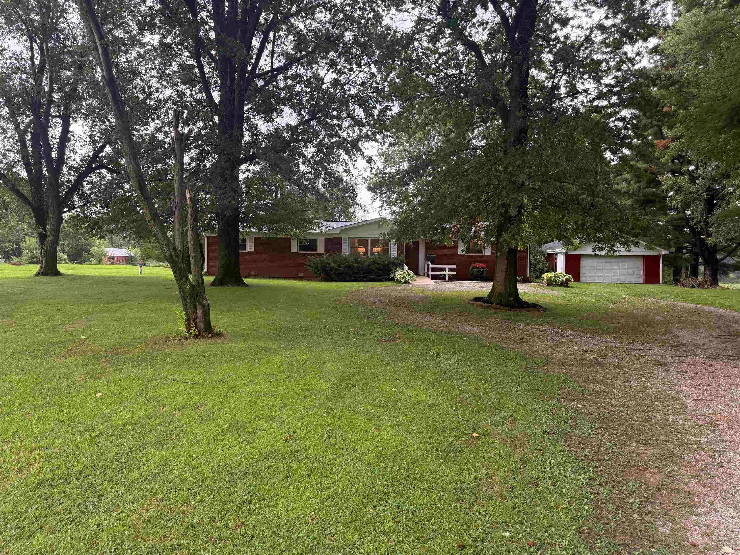 5819 N 00 Ew — photo