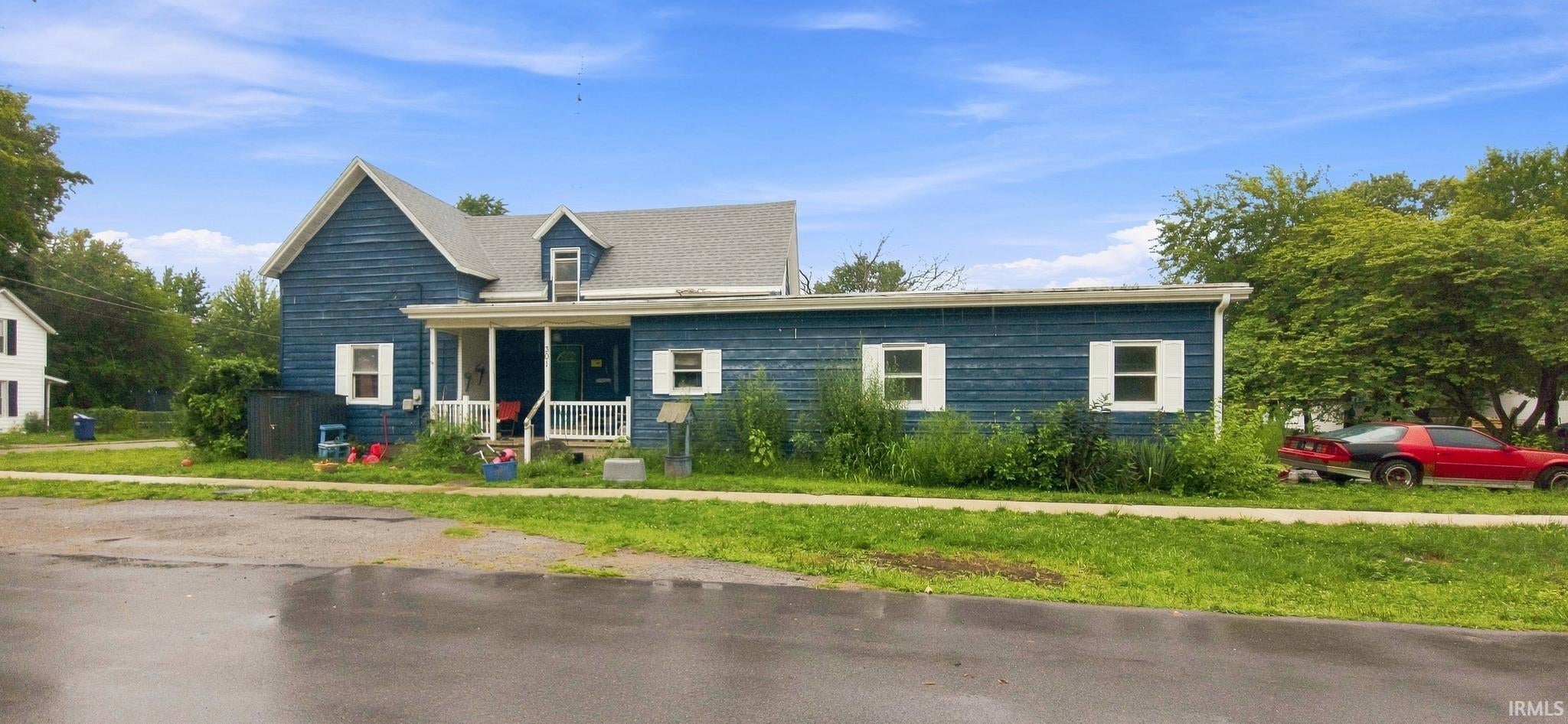 301 E Sycamore Street — photo