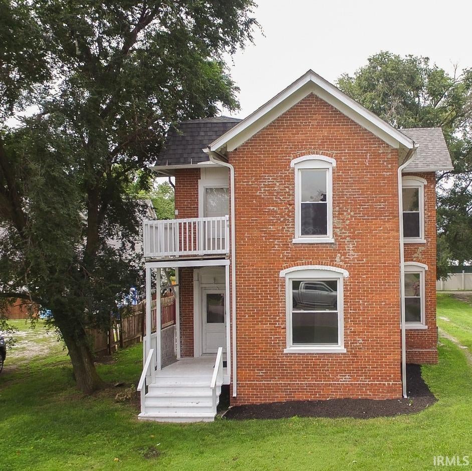 210 N Railroad Street — photo