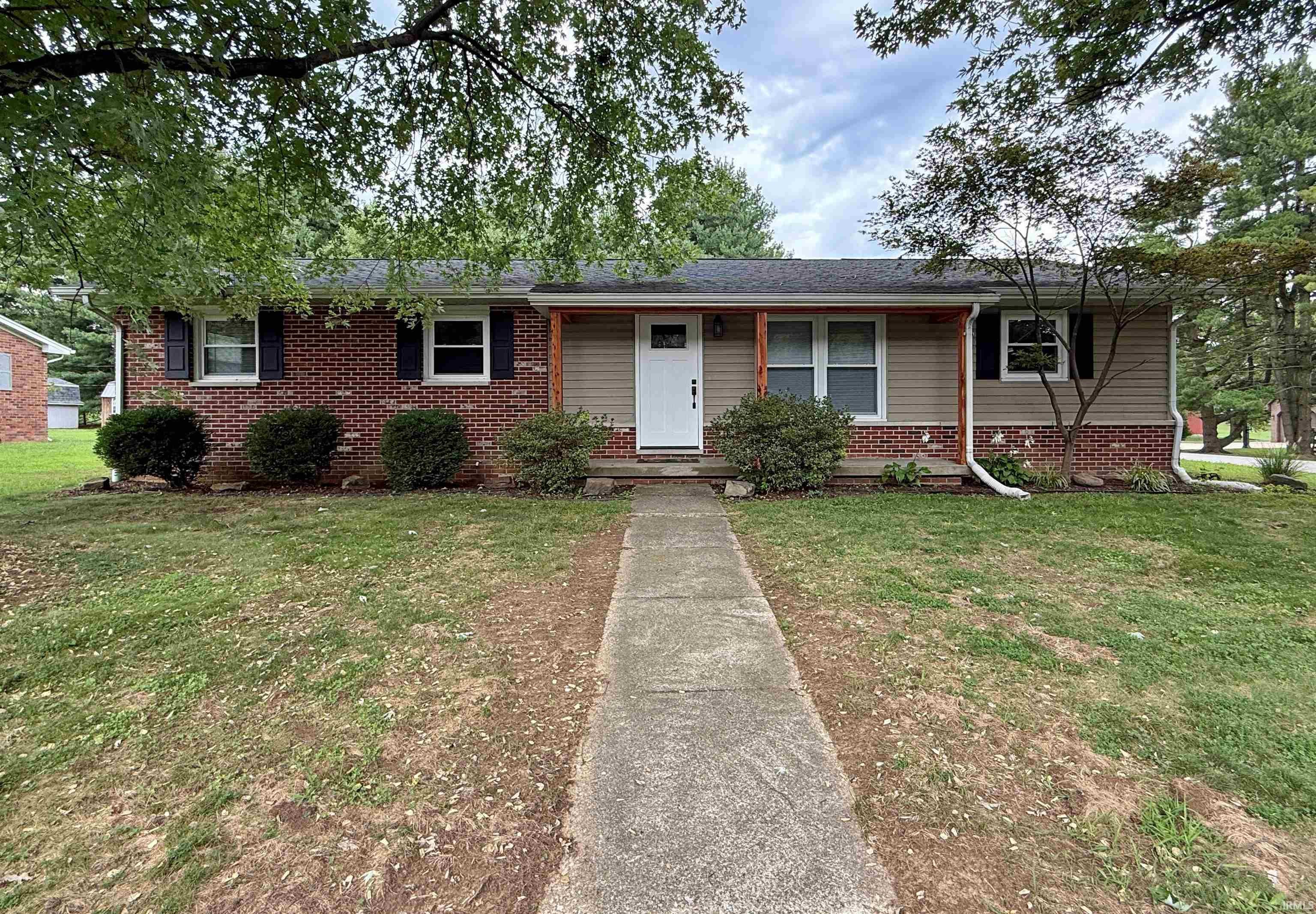1816 Woodlawn Drive — photo