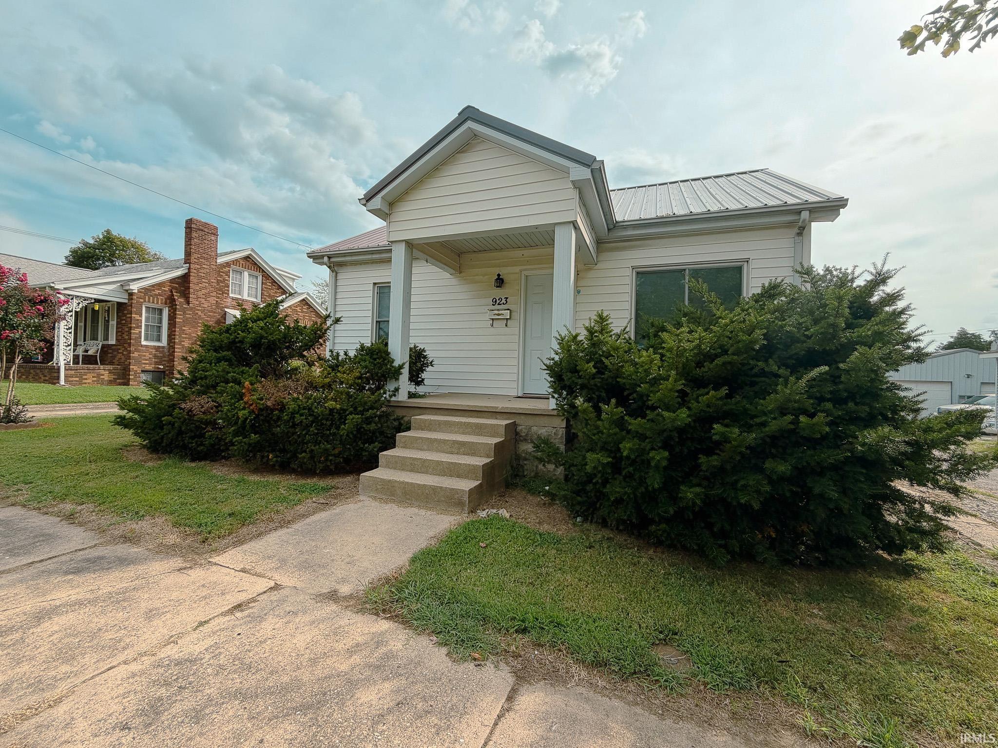 923 Poplar Street — photo
