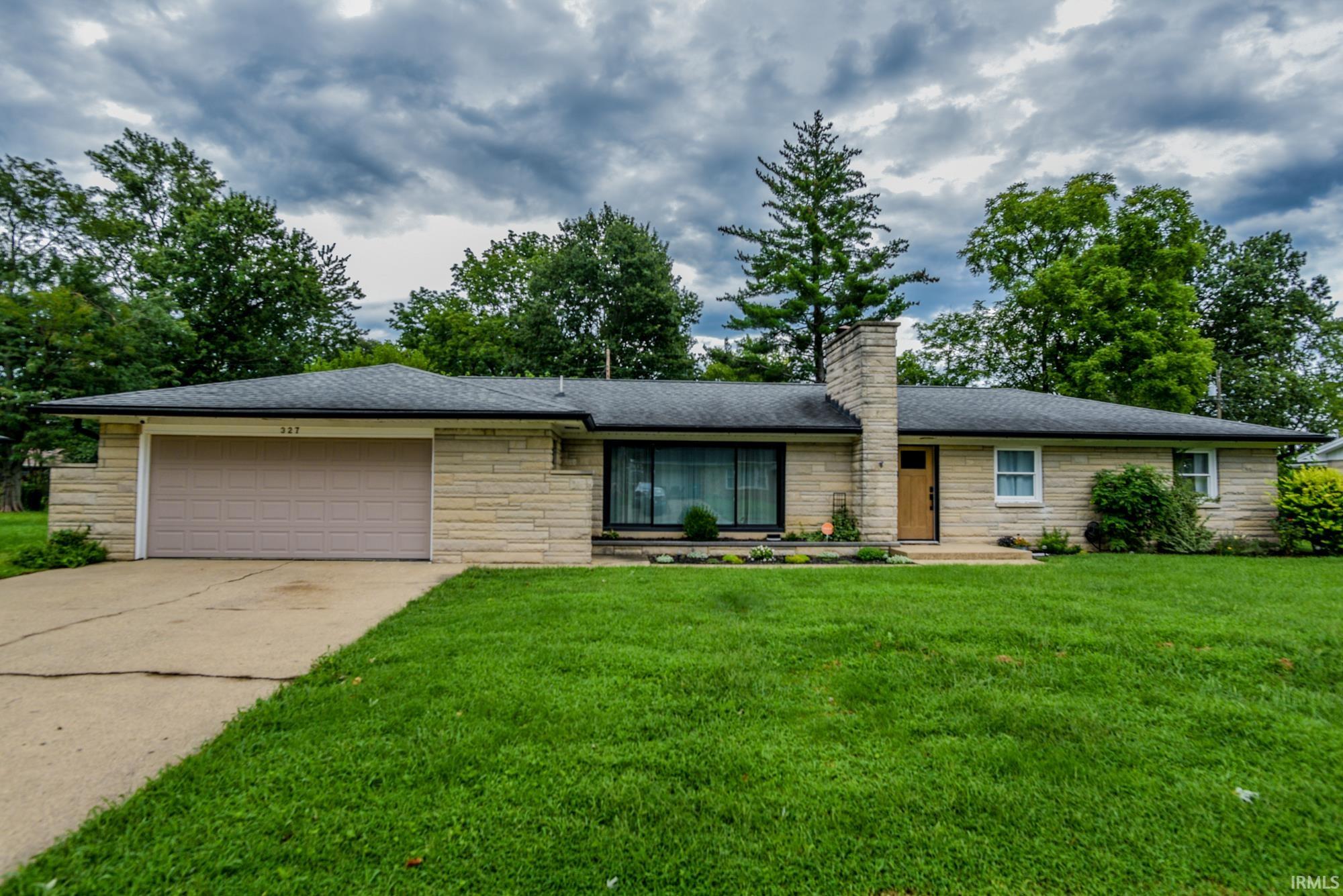 327 Brookside Lane — photo