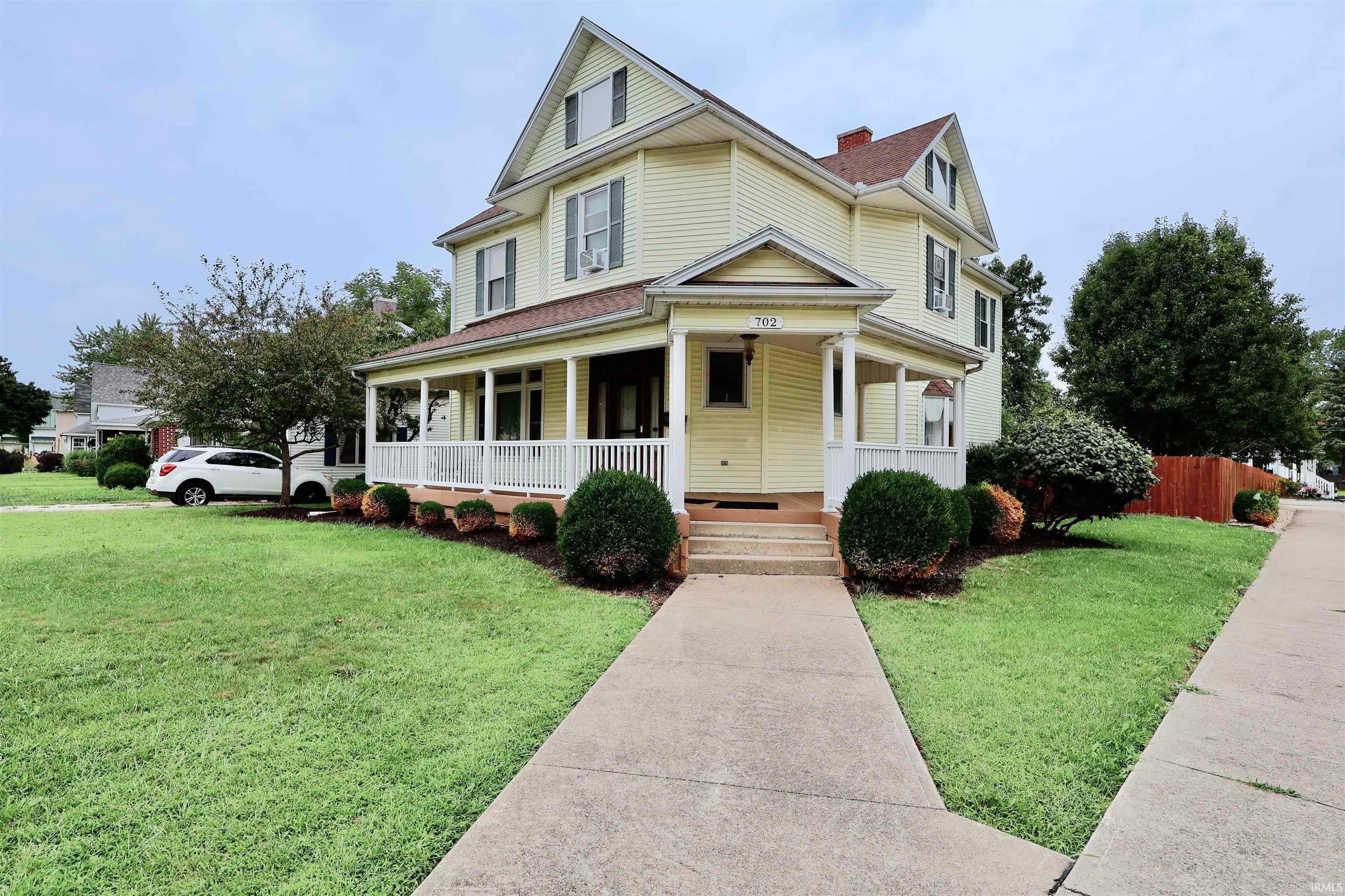 702 W Hickory Street — photo