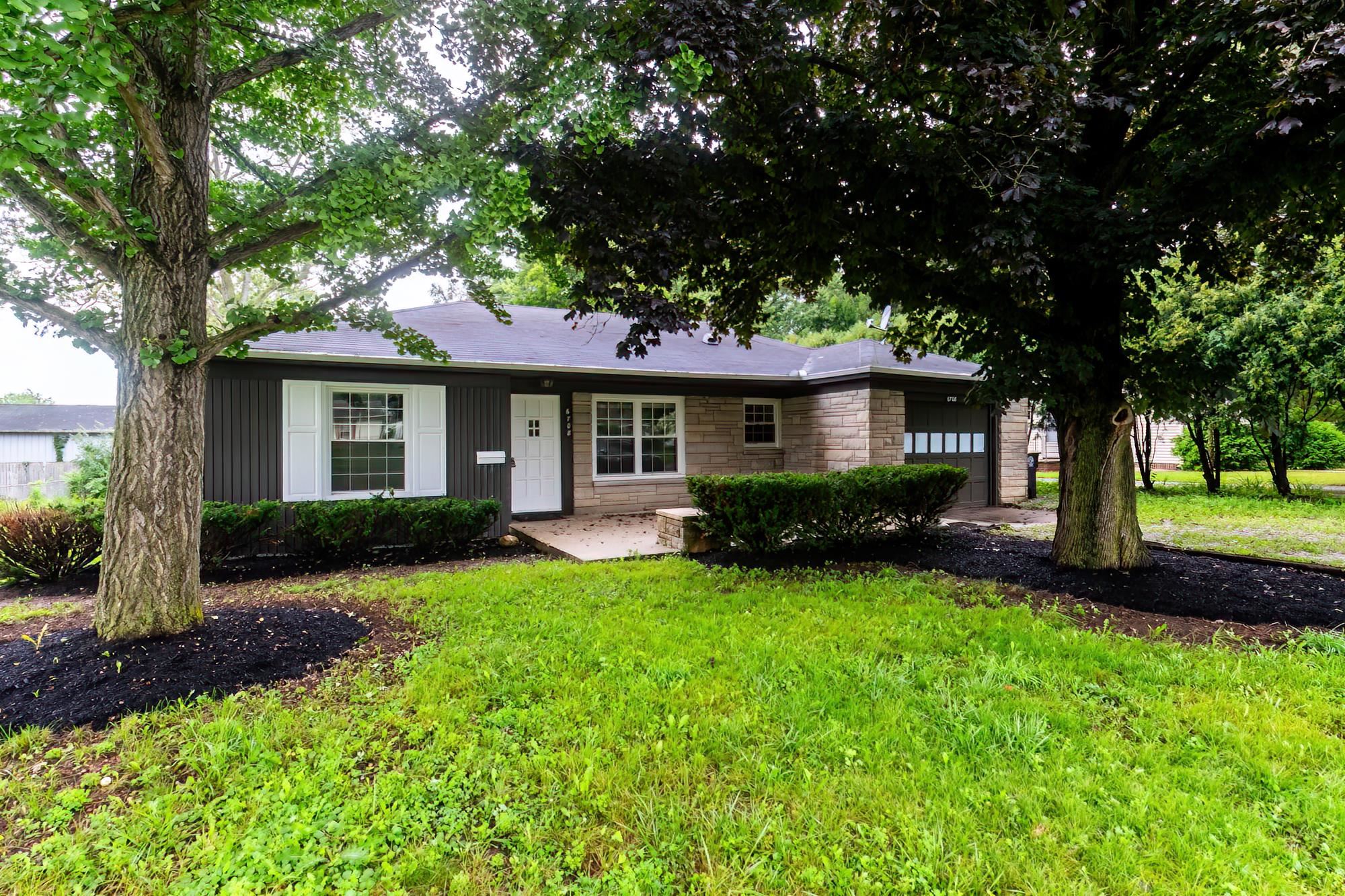 6708 S Calhoun Street — photo