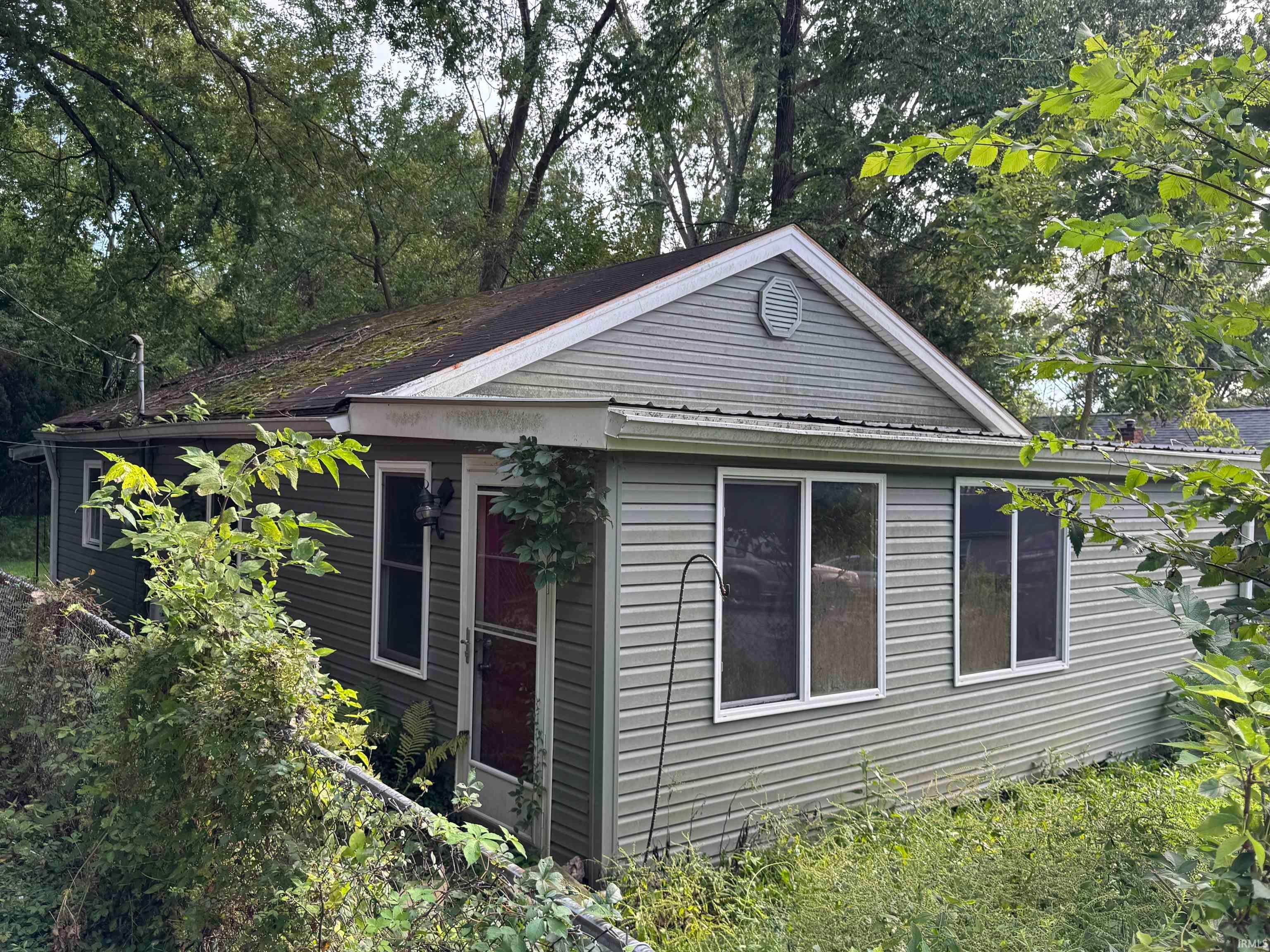 1018 E Thornton Drive — photo