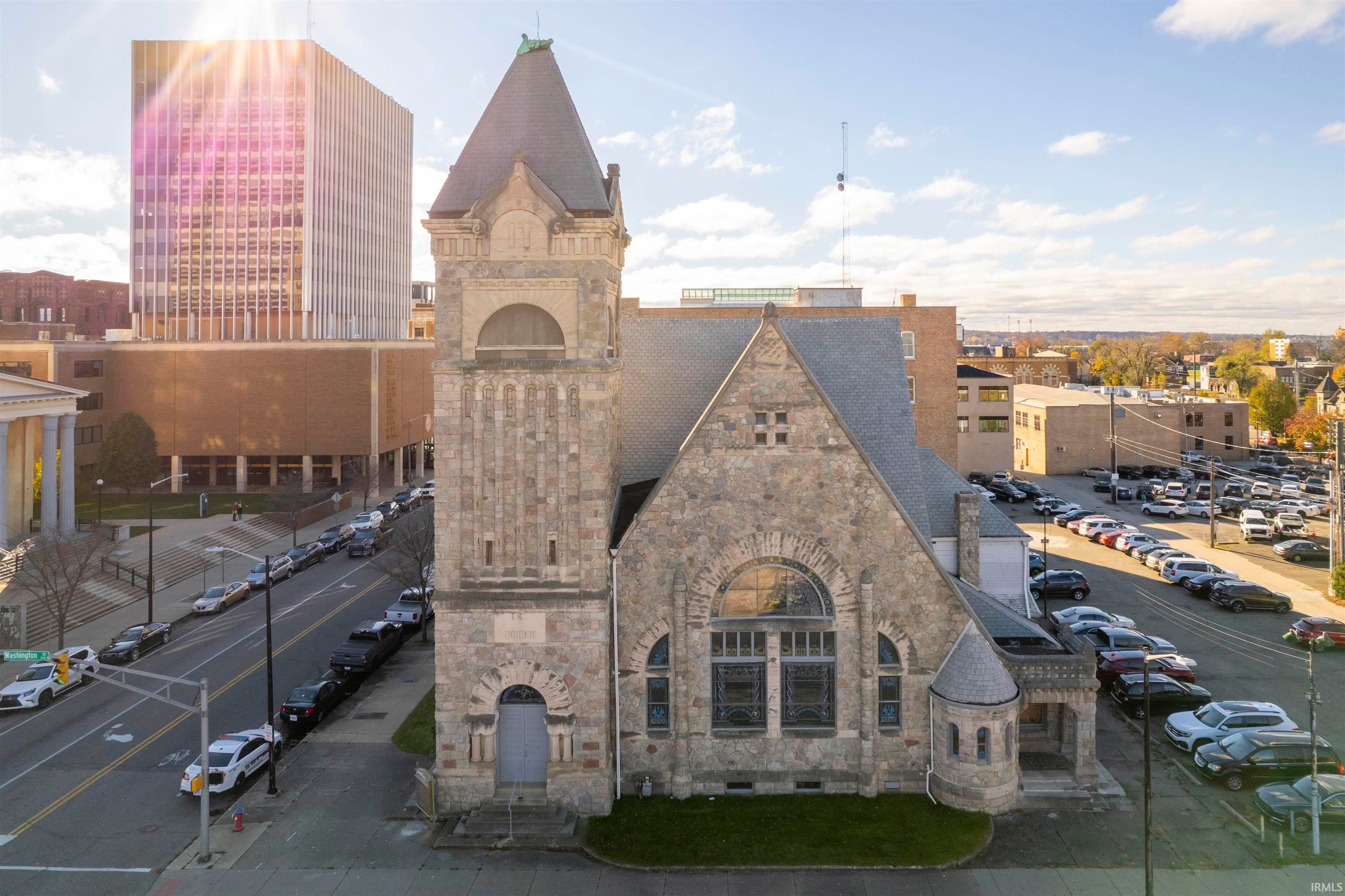 302 W Washington Street — photo