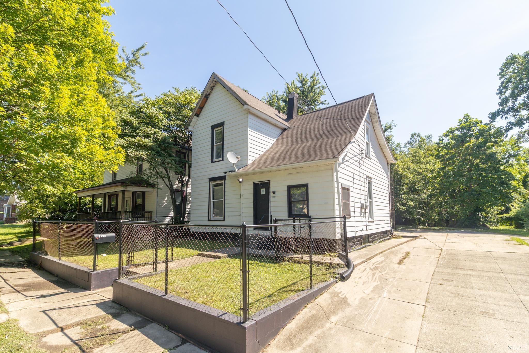 1208 N Elm Street — photo